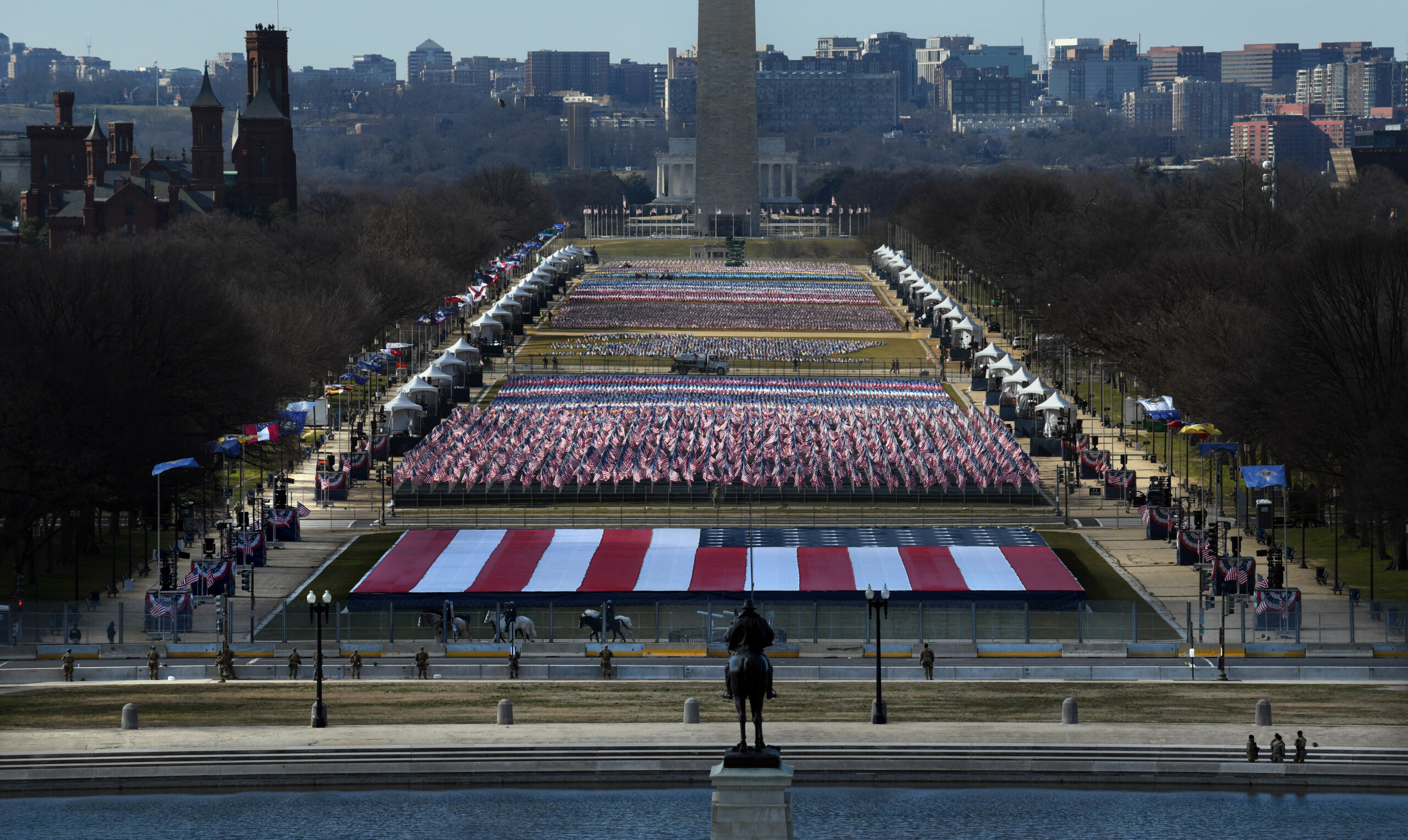 usa media trumps inauguration ceremony to be held indoors due to freezing temperatures scaled