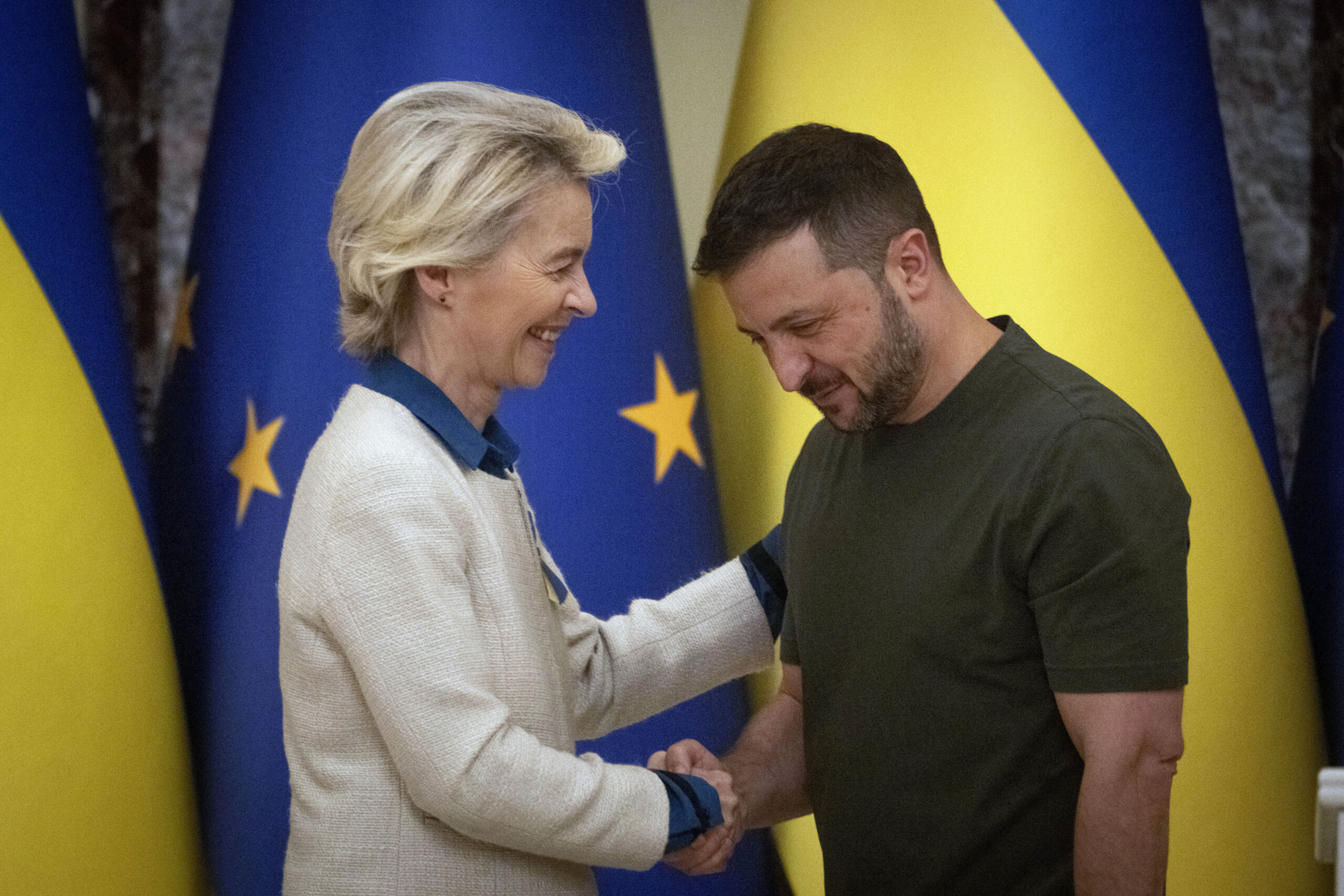 ukraine von der leyen unwavering financial and military support for kyiv scaled