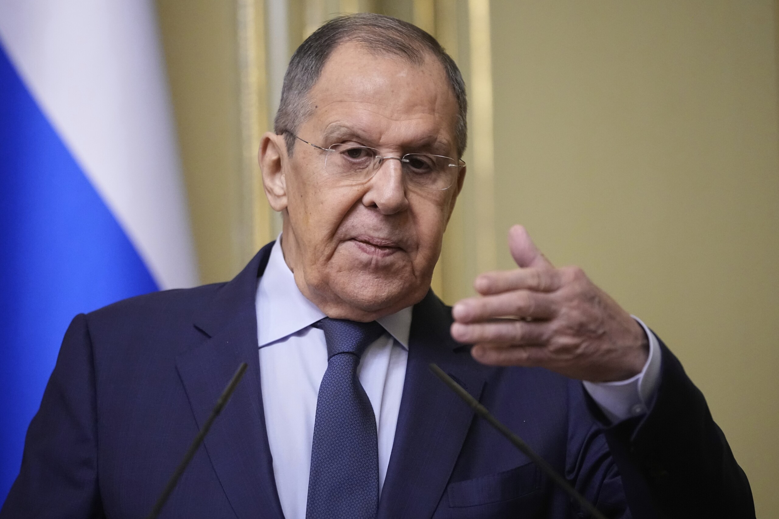 ukraine lavrov compares macron to hitler and napoleon scaled