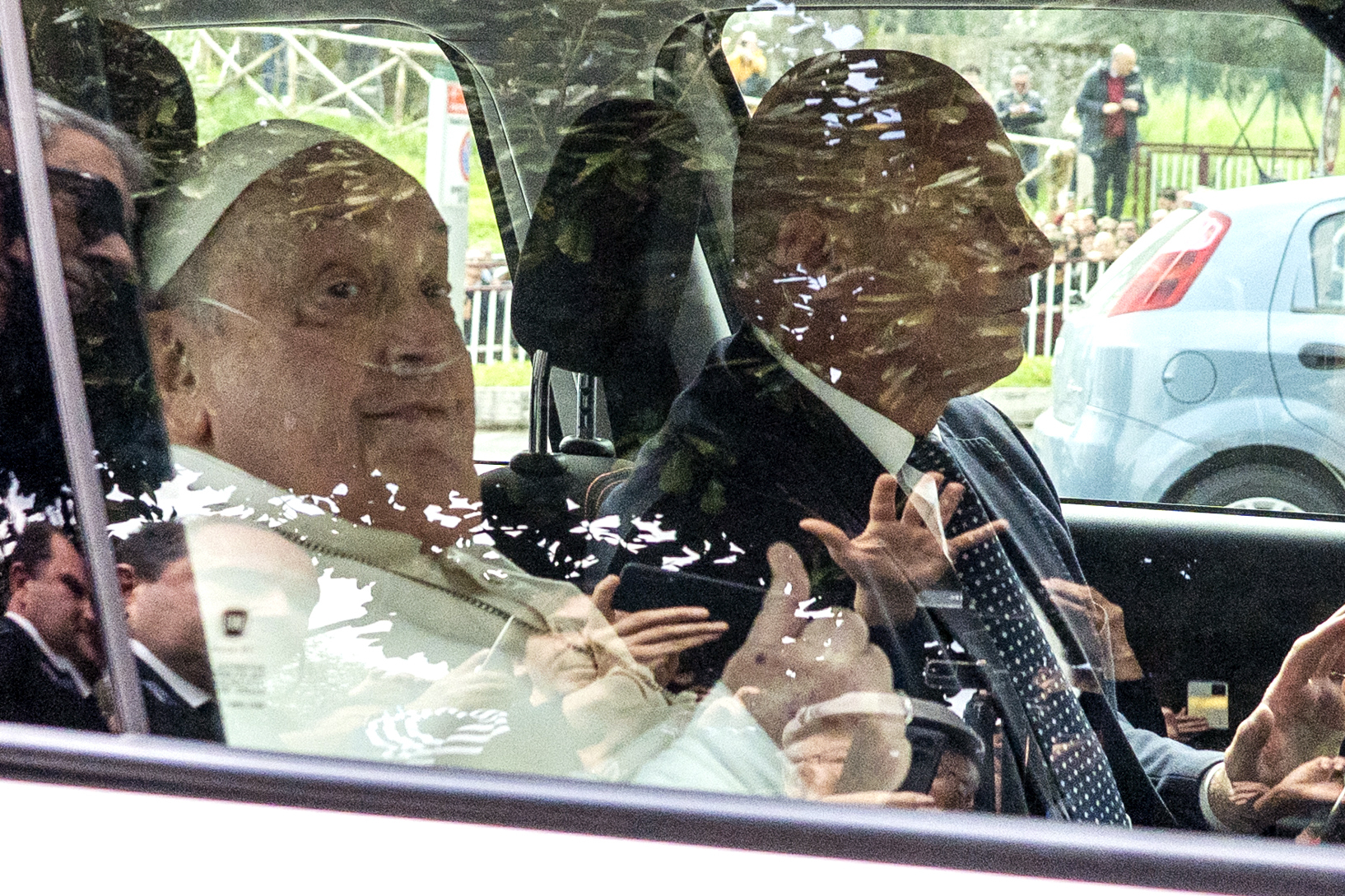 pope greets neighbour at santa marta i saw him tried