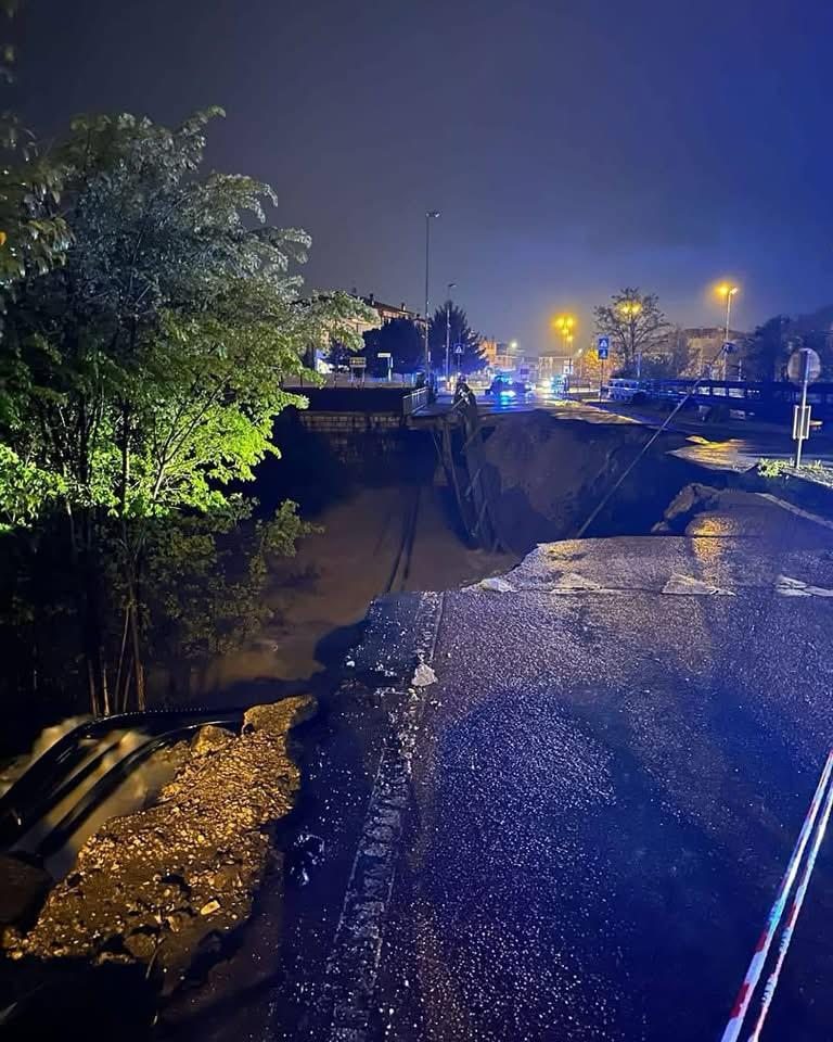 vicenza bridge collapses due to bad weather prosecutor opens investigation for negligent disaster