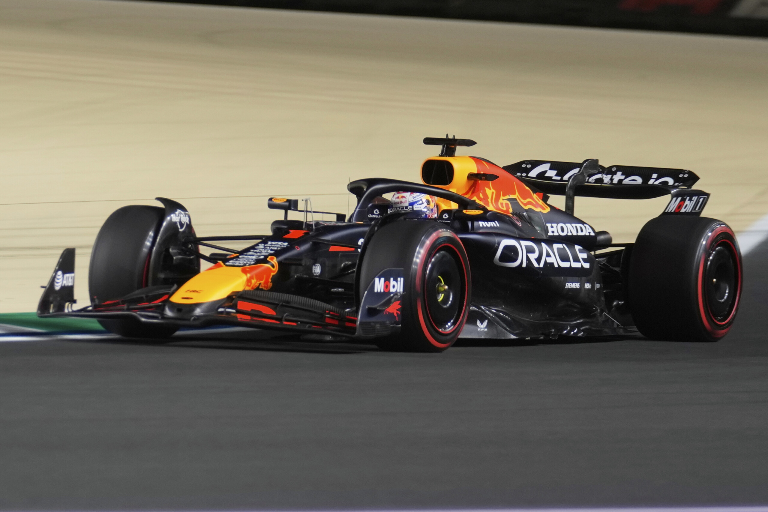 f1 saudi arabian gp pole for verstappen leclerc fourth scaled