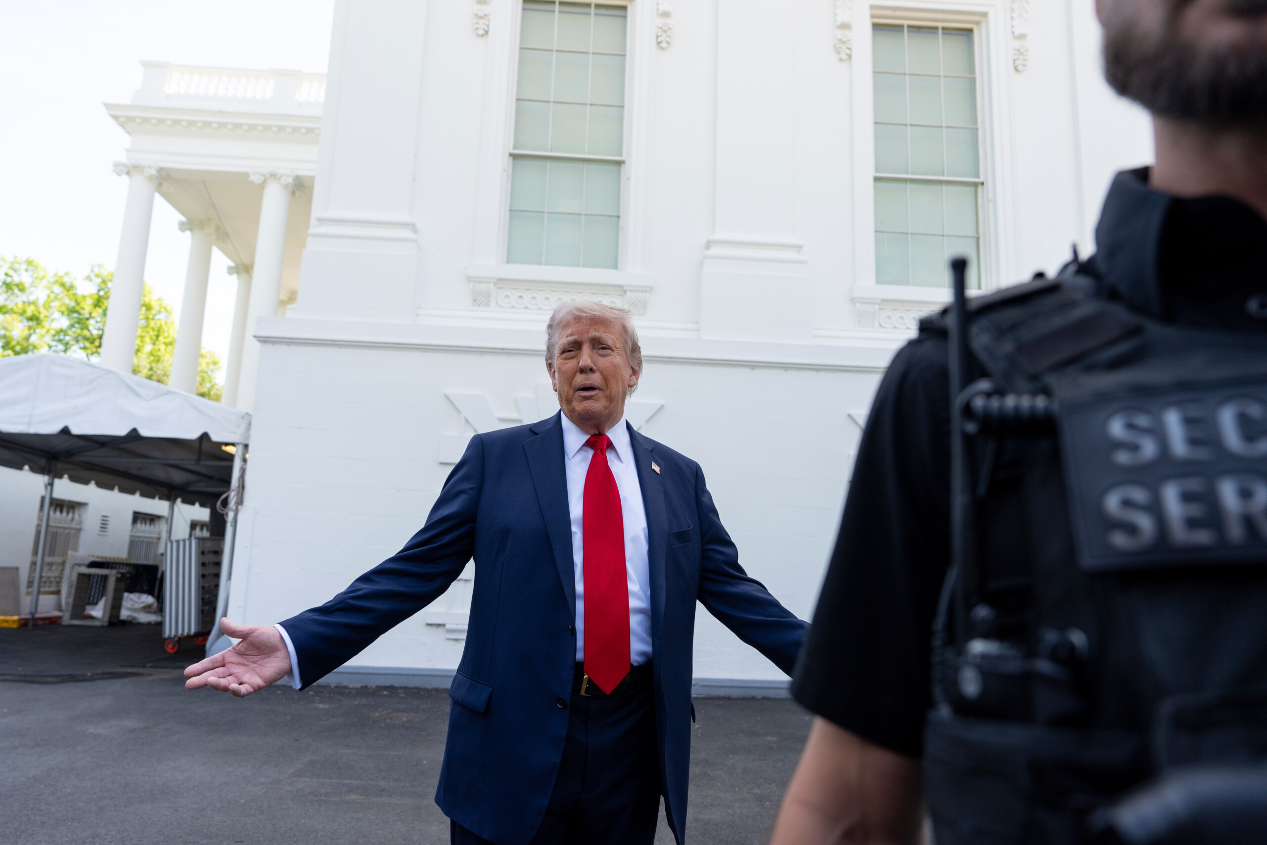 ukraine white house trump frustrated his patience is wearing thin scaled