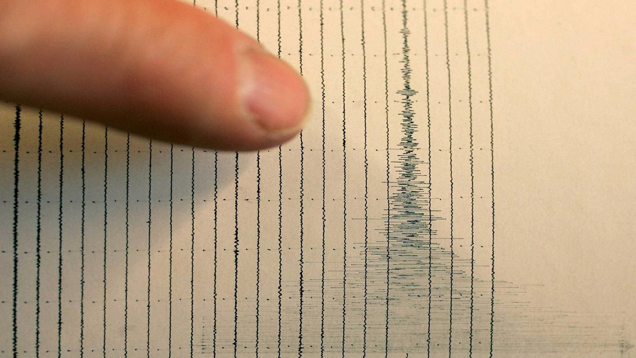 magnitude 2 9 earthquake hits province of rome overnight