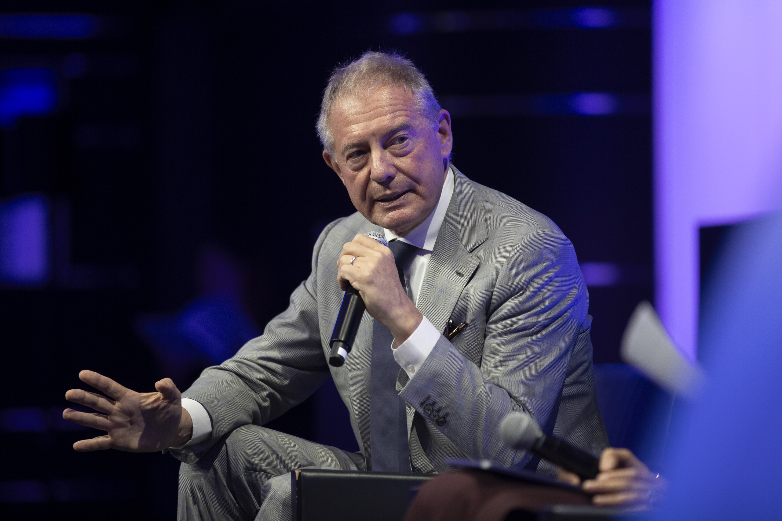 ex ilva urso negotiations with azerbaijan continue industrial plan to be readjusted scaled