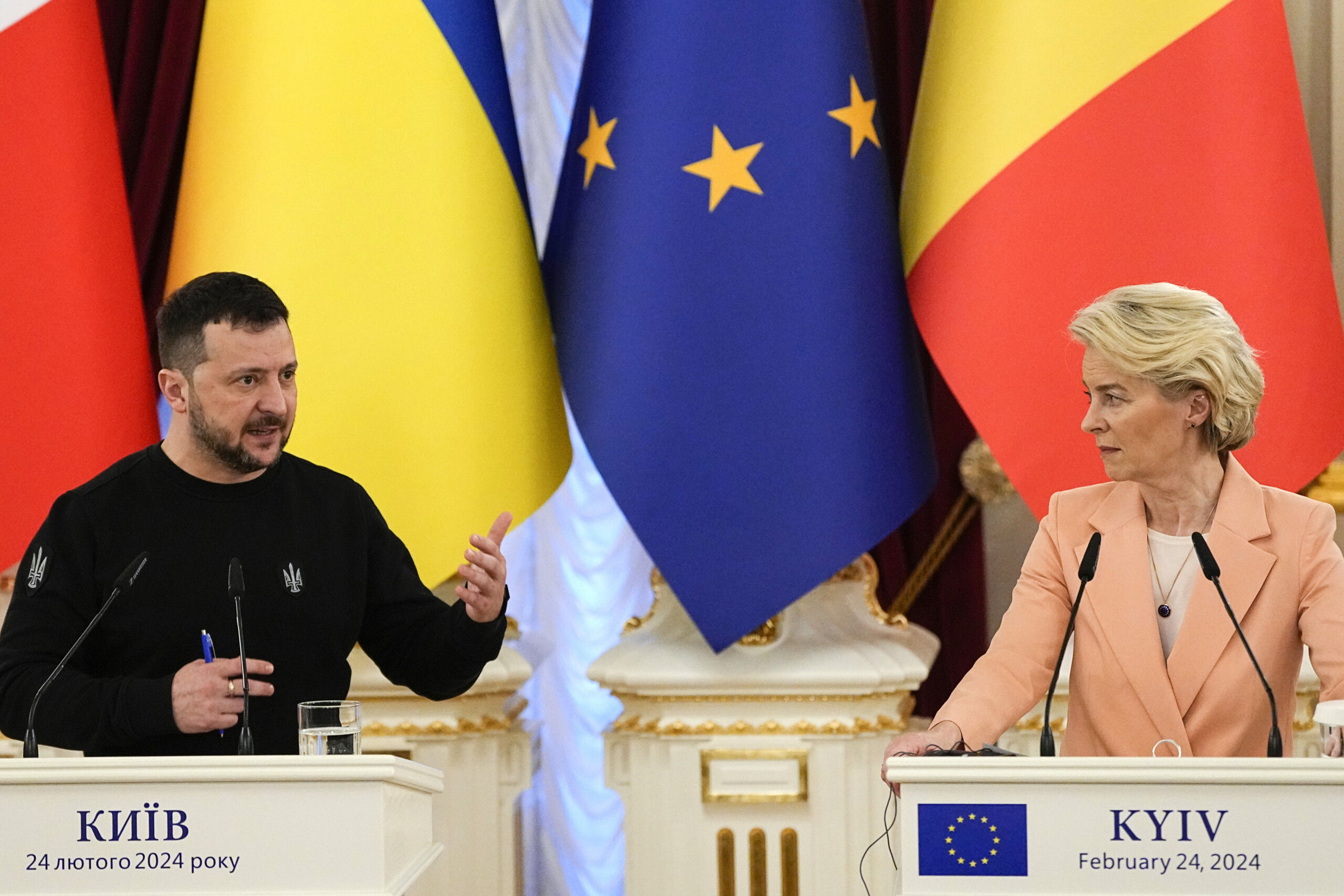 ukraine von der leyen speaks with zelensky working on tougher sanctions scaled