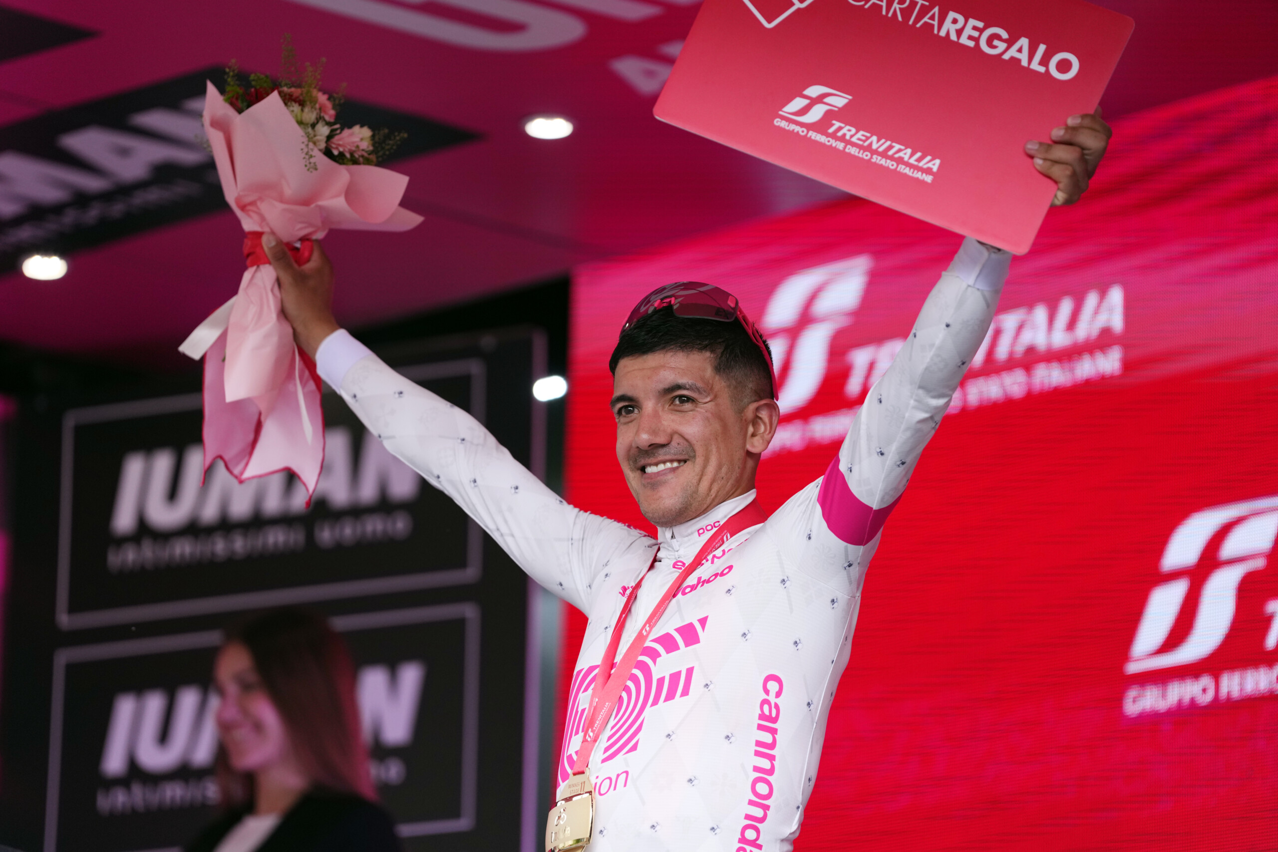 giro ditalia carapaz wins stage 11 del toro retains pink jersey scaled