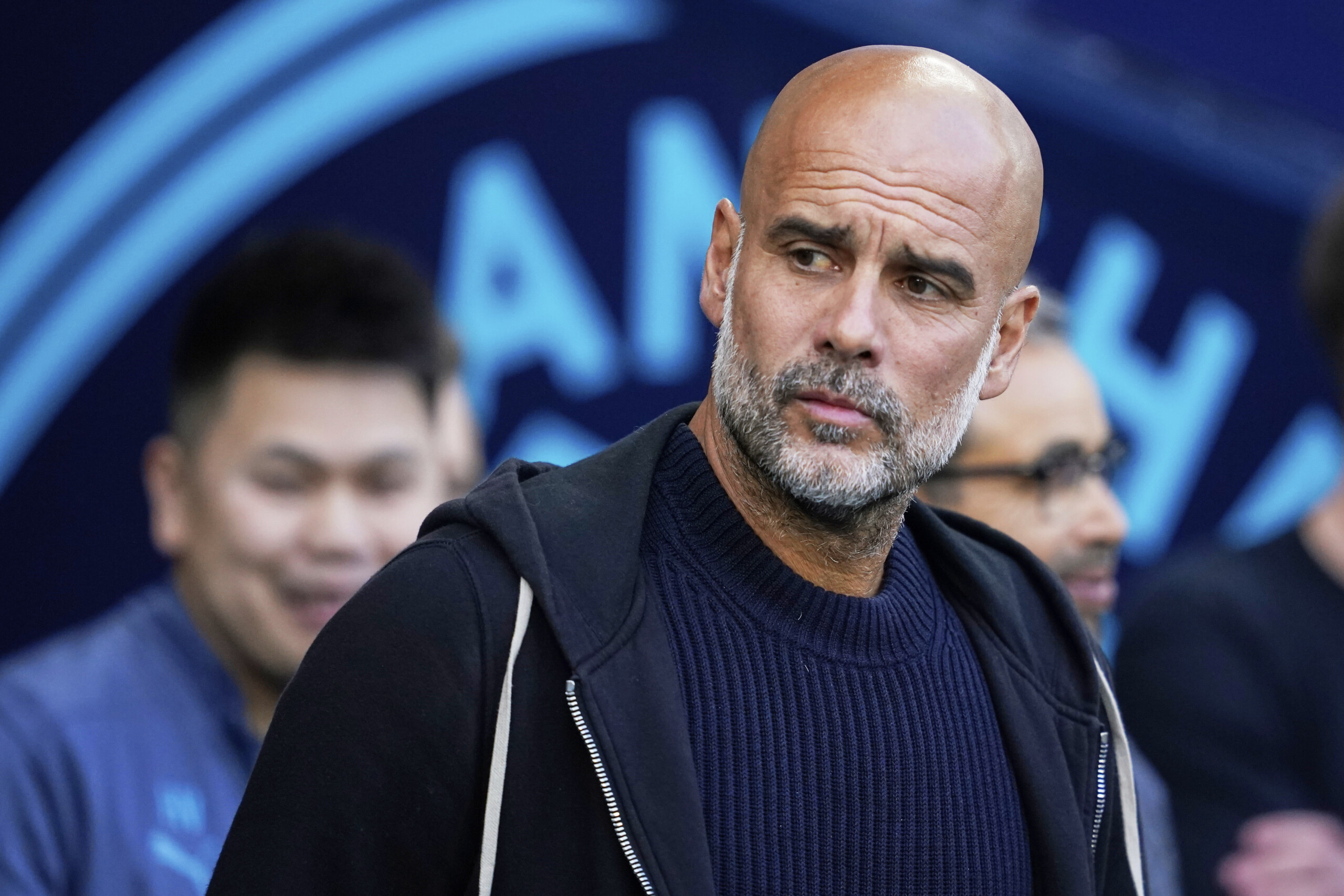 guardiola if the squad isnt reduced ill leave manchester city scaled