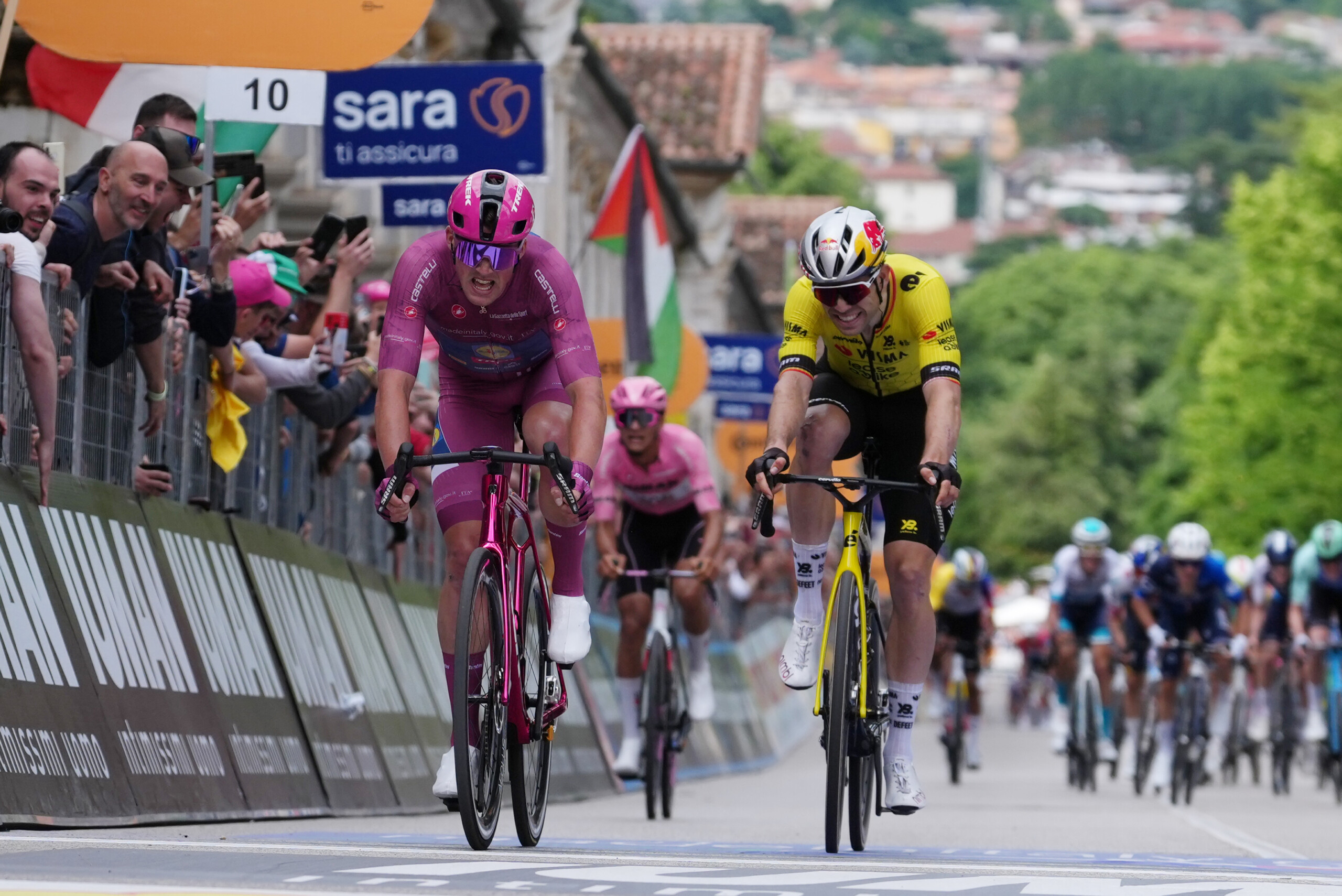giro ditalia pedersen wins stage 13 del toro remains in pink scaled