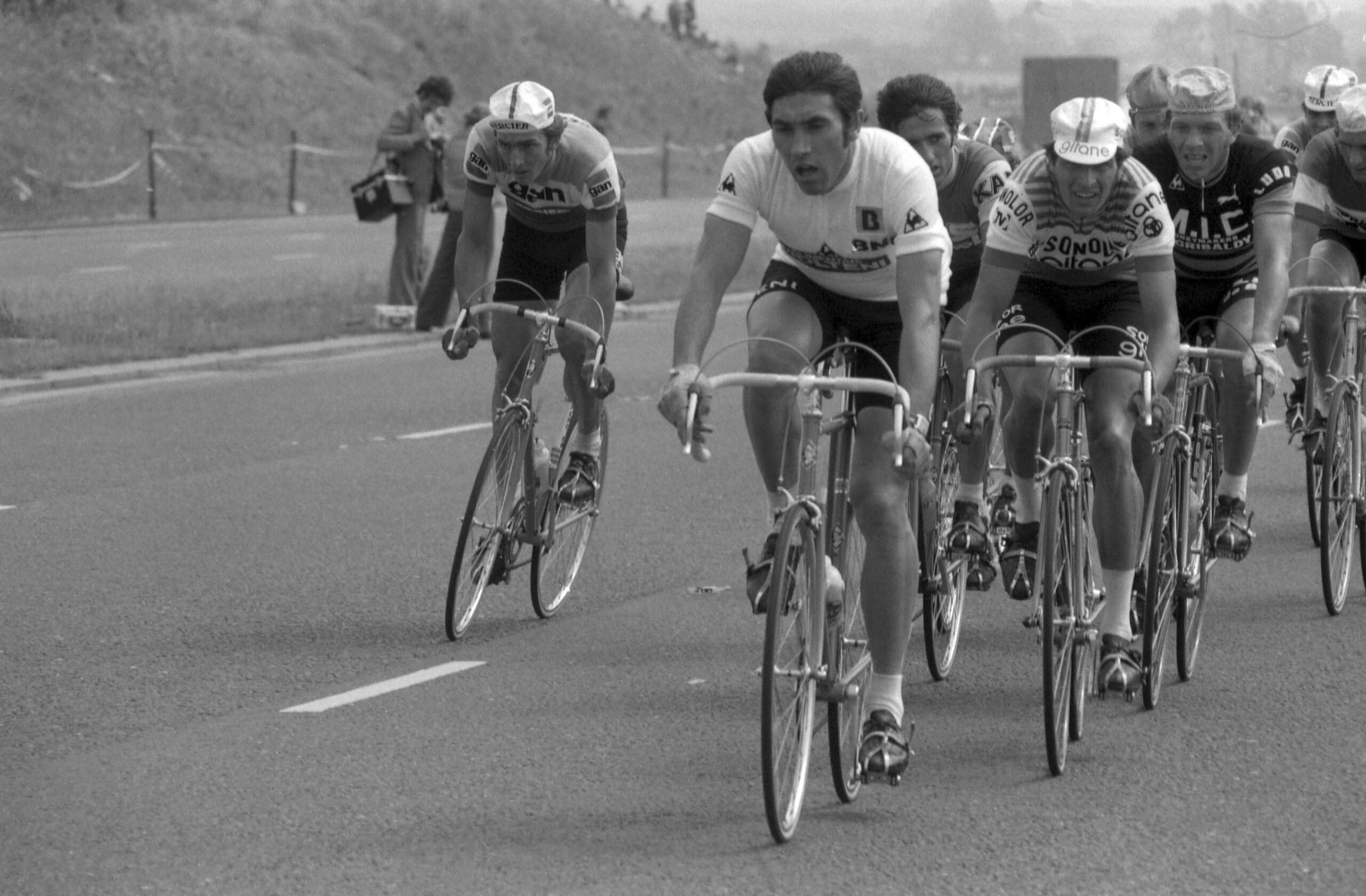 cycling eddy merckx they offered me money to throw the giro scaled