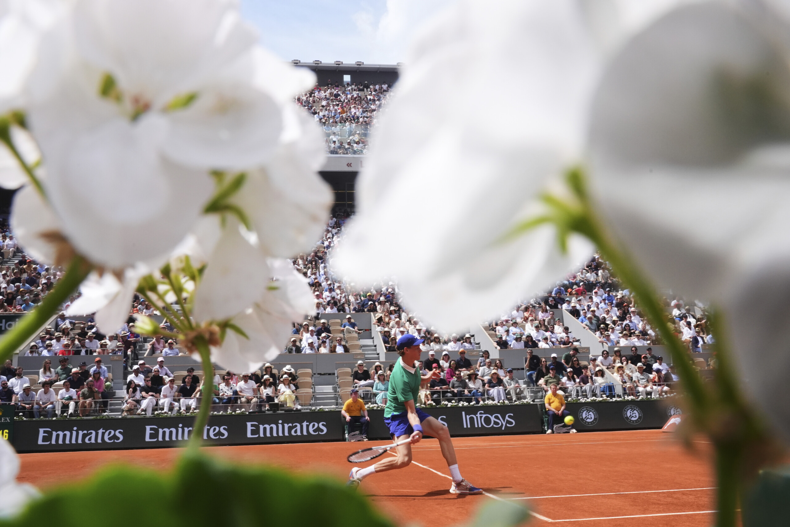 roland garros sinner defeats gasquet and advances to the third round scaled