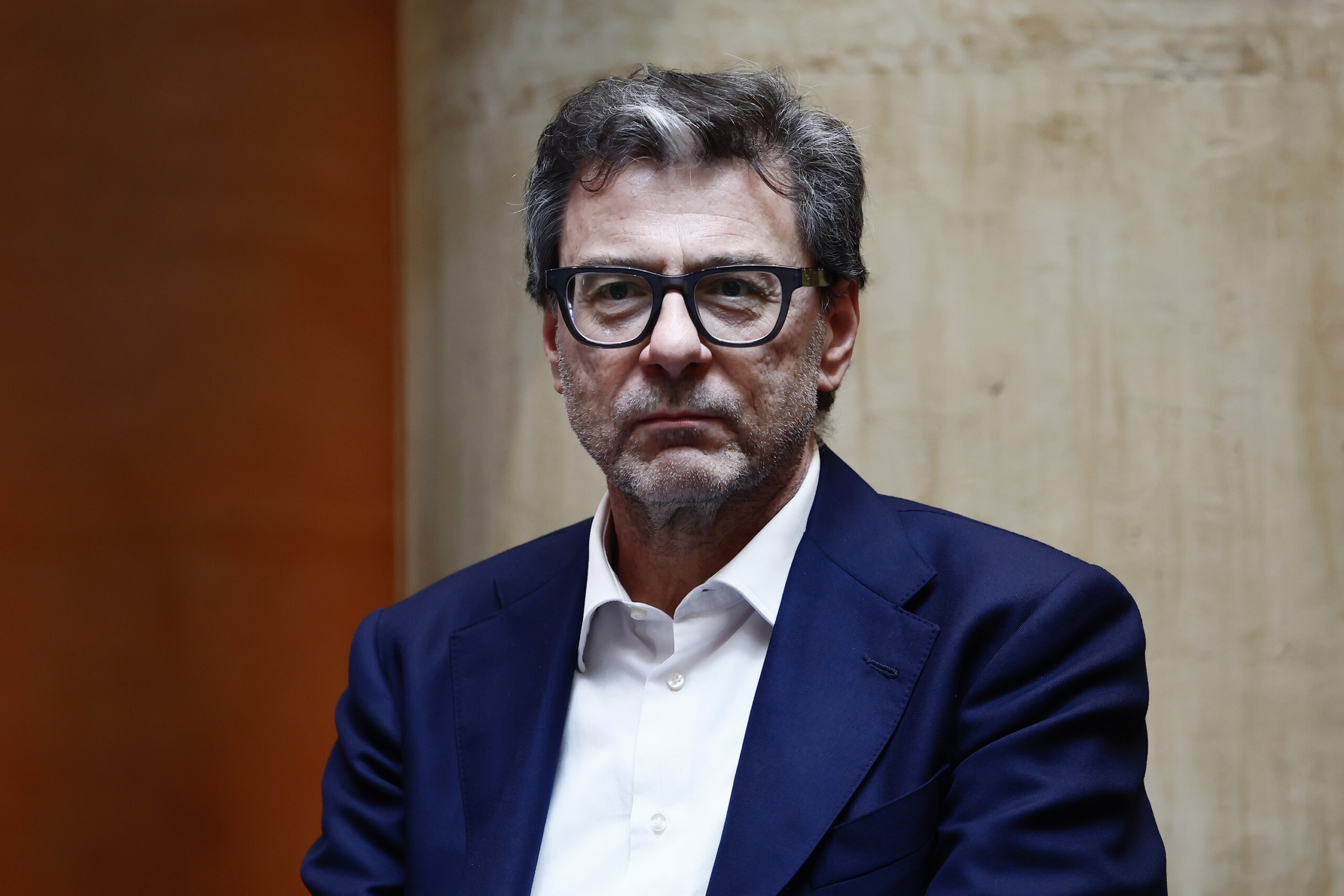 btp italia e8 79 billion raised strong retail participation scaled