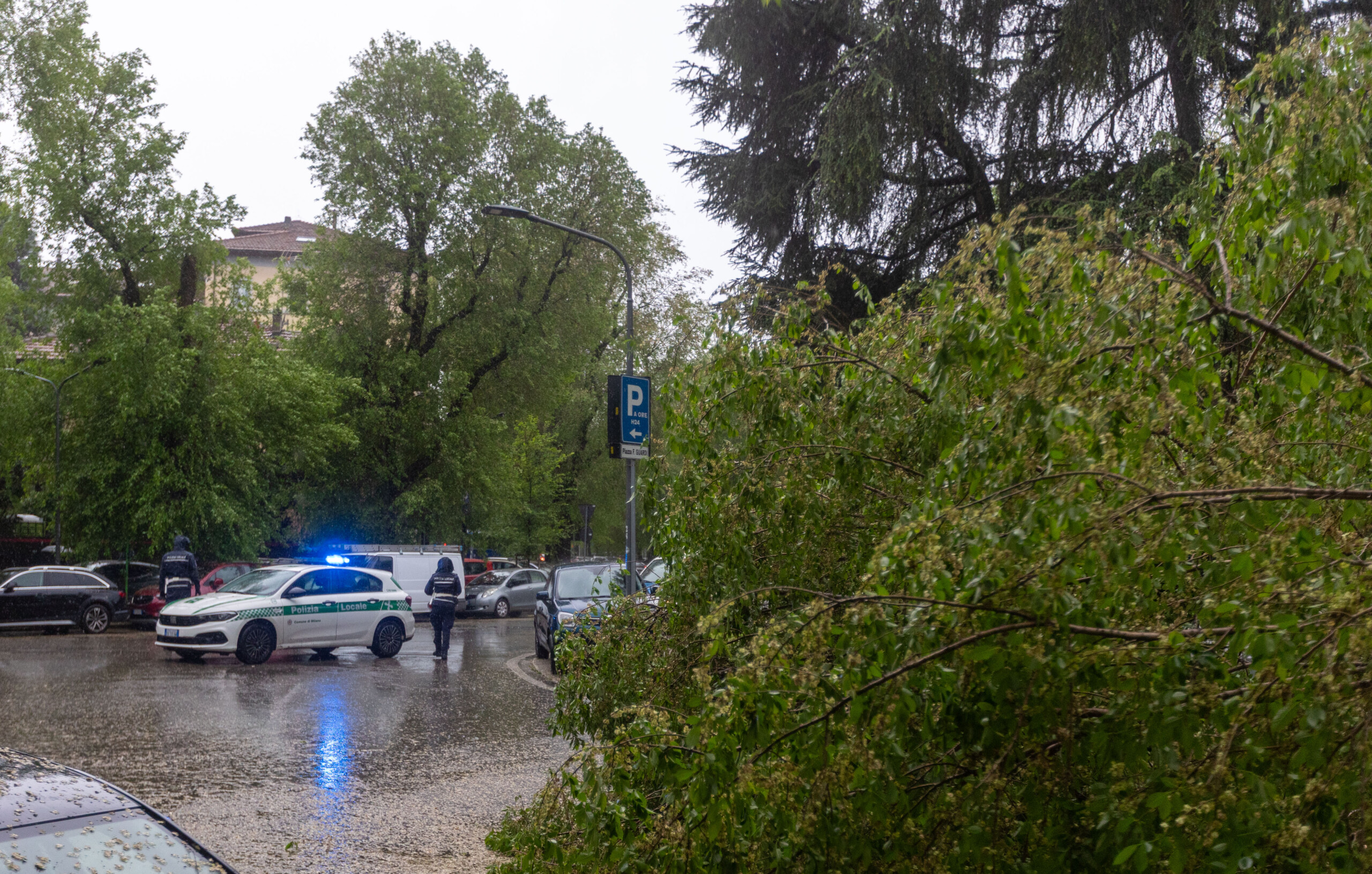 bad weather yellow alert in milan for storm risk until 2 p m tomorrow scaled