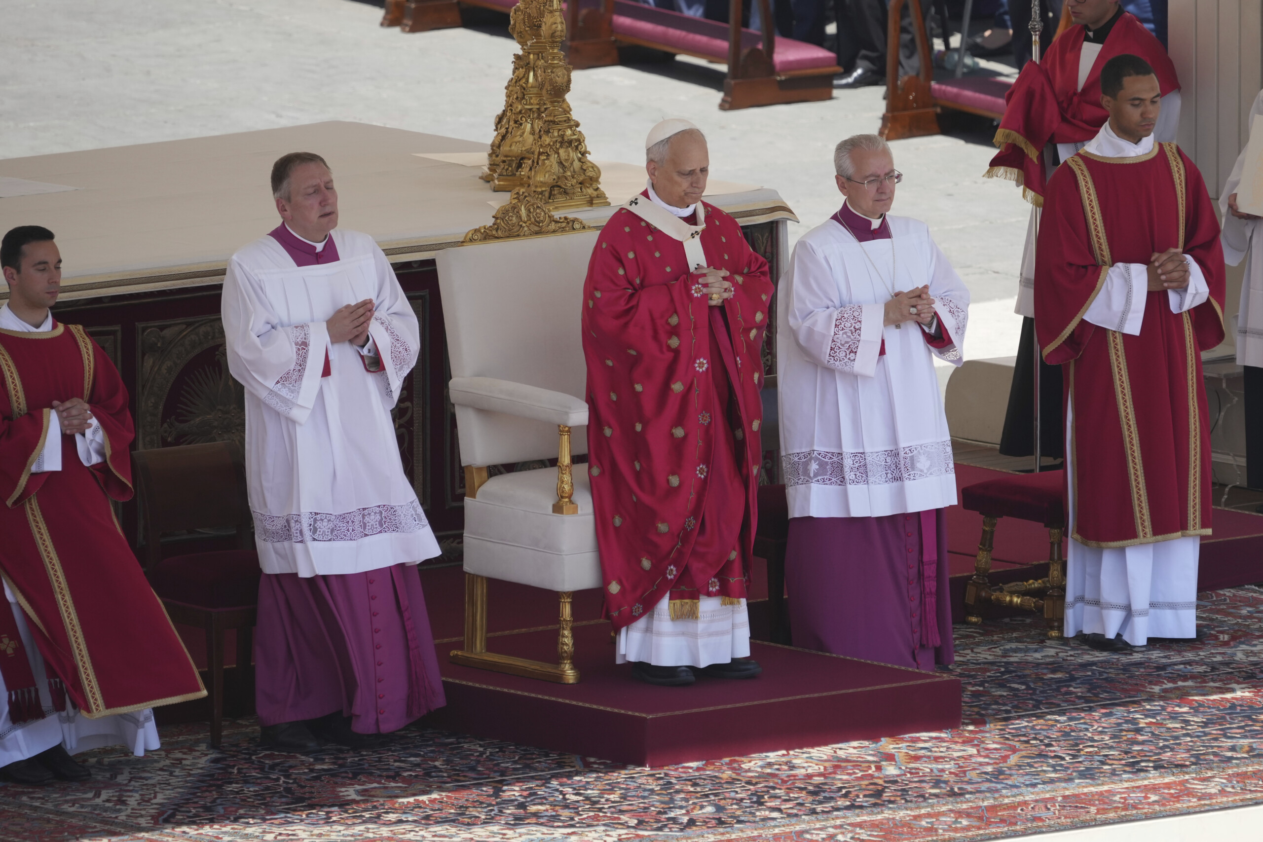 pope pain over femicides relationships plagued by desire for domination scaled