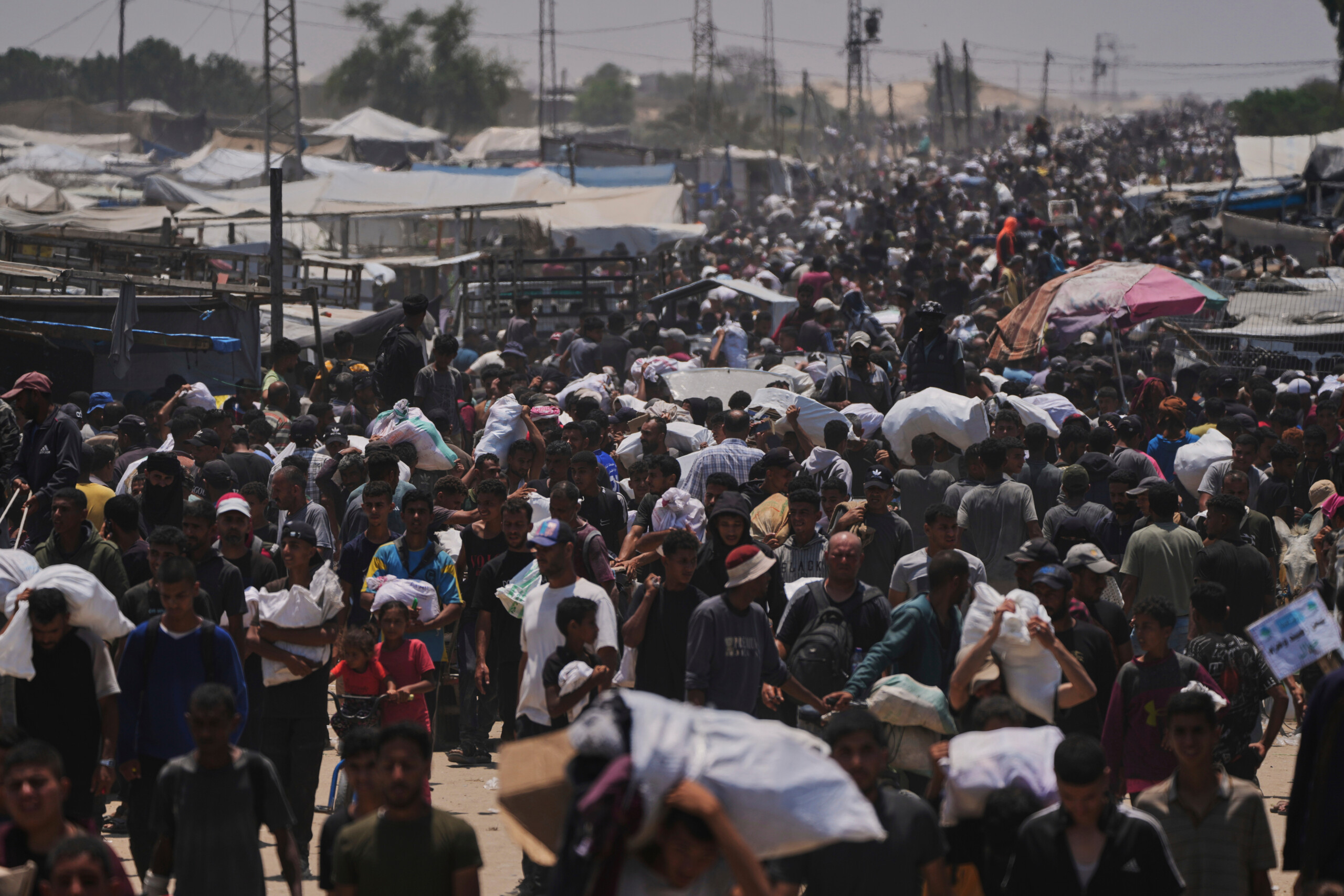 gaza 28 killed by gunfire near aid distribution center scaled