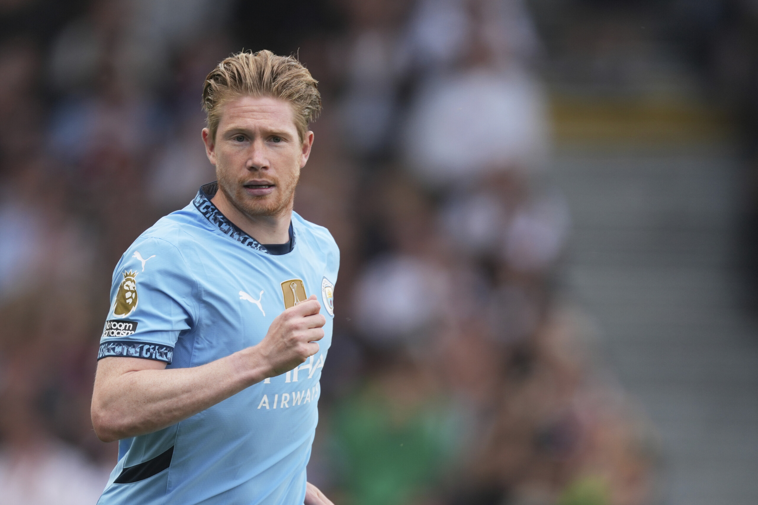 football napoli fans celebrate de bruynes medical exams in rome scaled