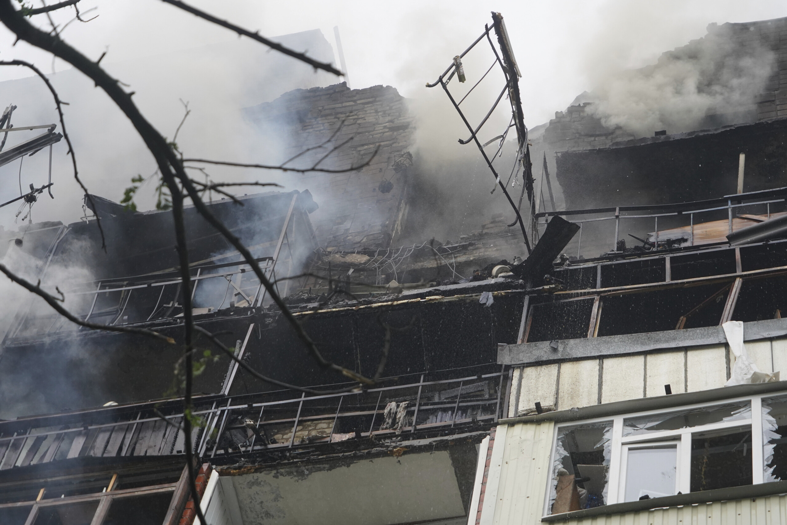 ukraine kiev three injured after russian attack in zaporizhia scaled