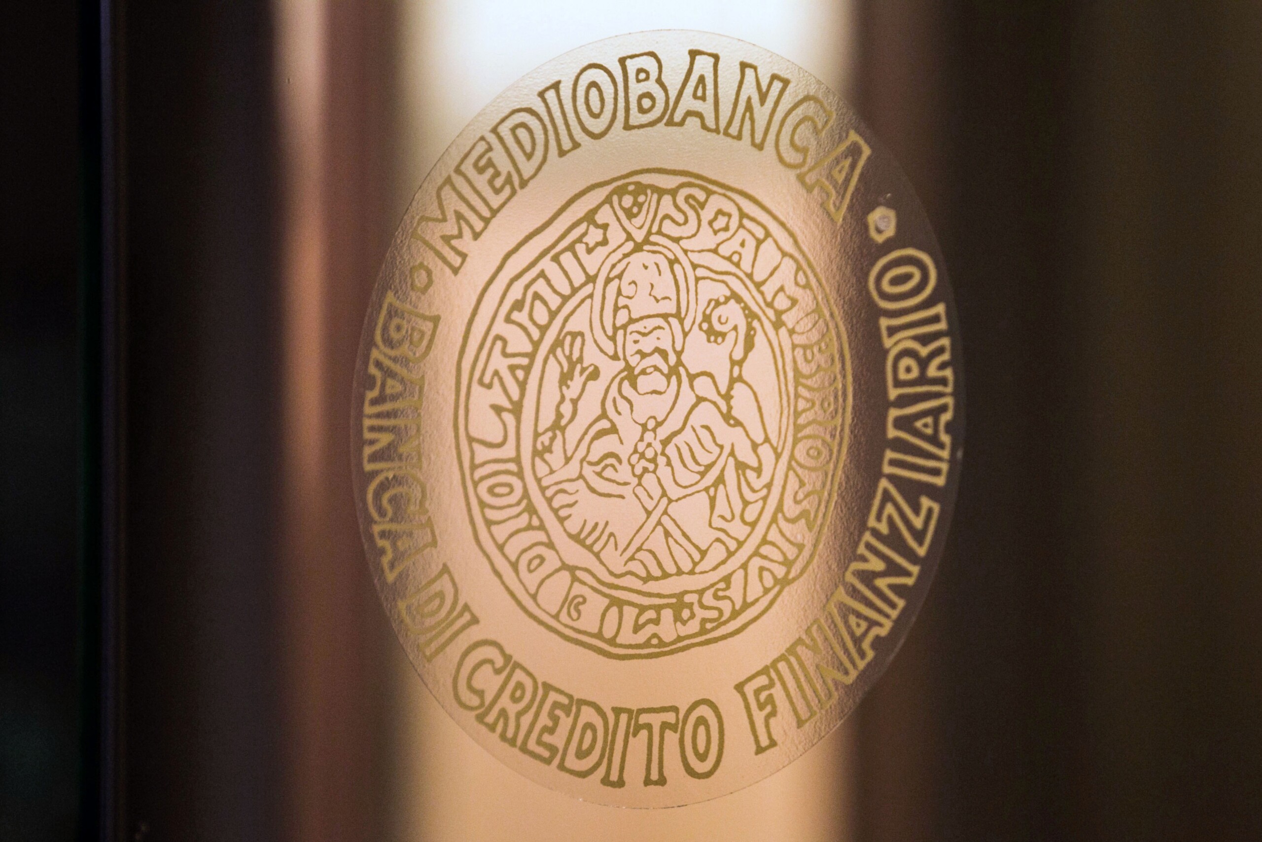 mediobanca extraordinary board meeting convened postponement of the shareholders meeting under consideration scaled