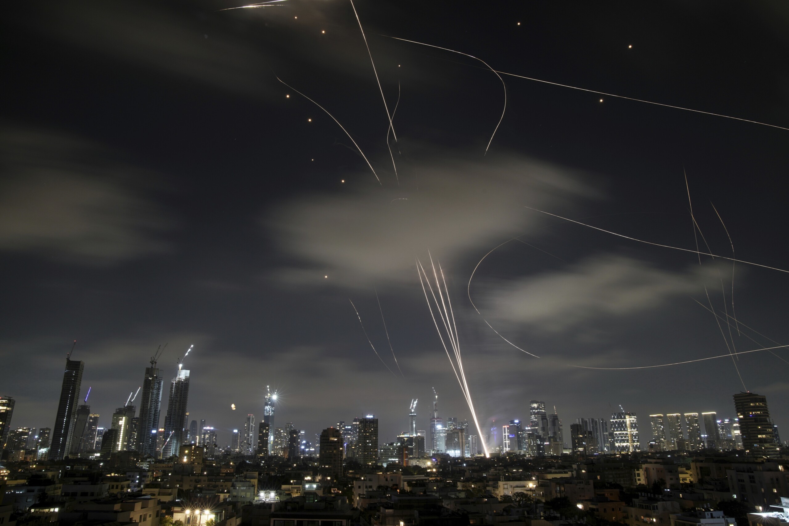 iran israeli official says 400 missiles and 1000 drones launched so far by tehran scaled