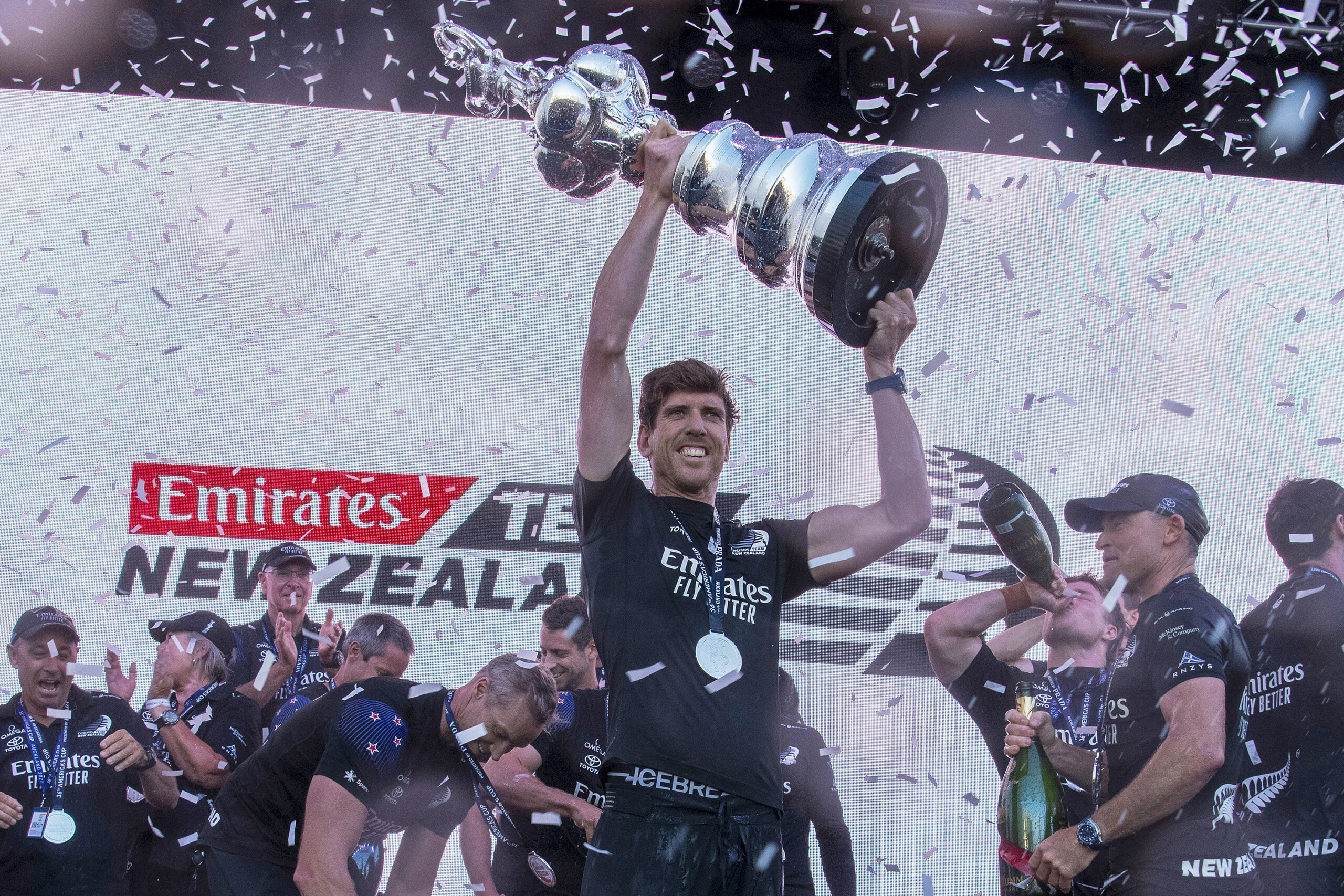 sailing americas cup new zealander burling new helmsman for luna rossa scaled