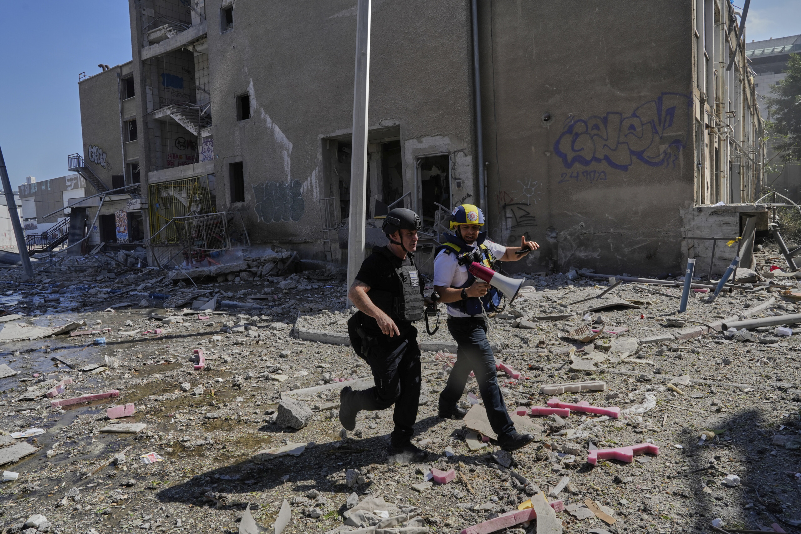 iran media reports missile strikes haifa causing serious damage scaled