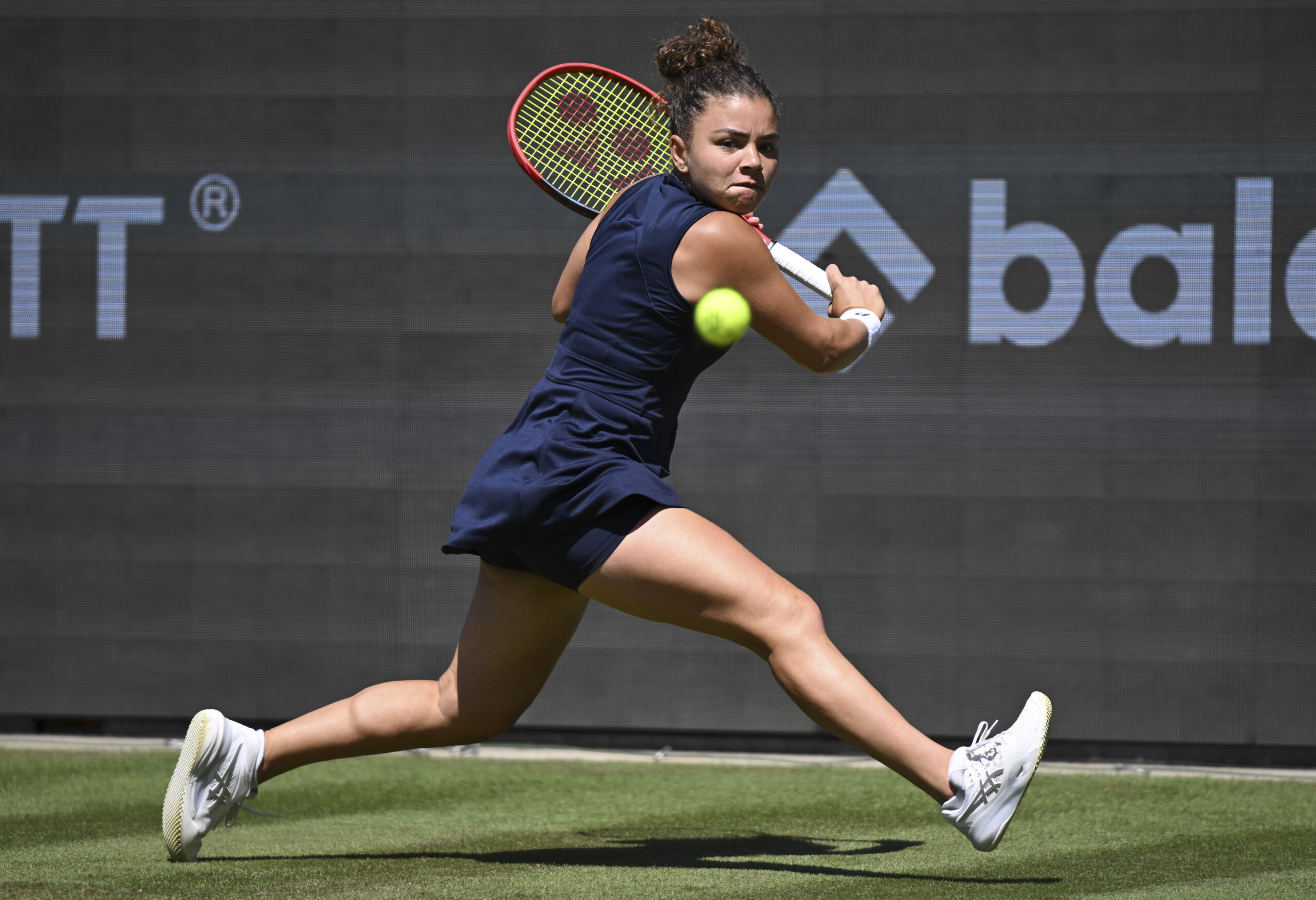 tennis wta bad homburg paolini defeats fernandez and advances to the quarter finals scaled