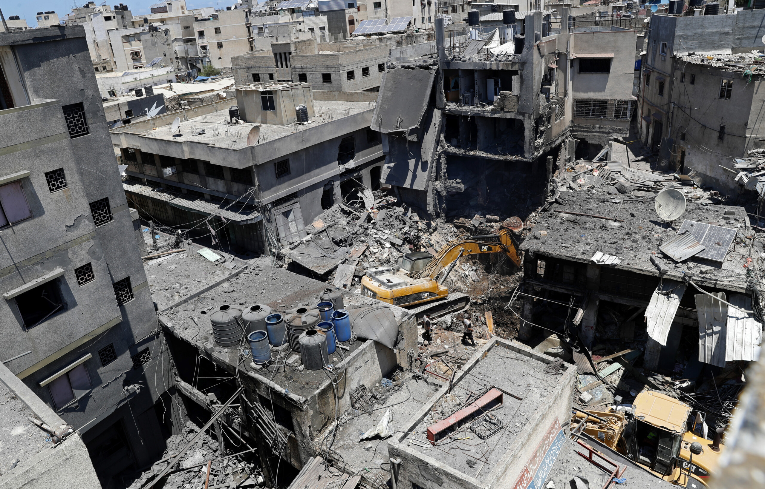middle east israeli raid on gaza market at least 18 dead scaled