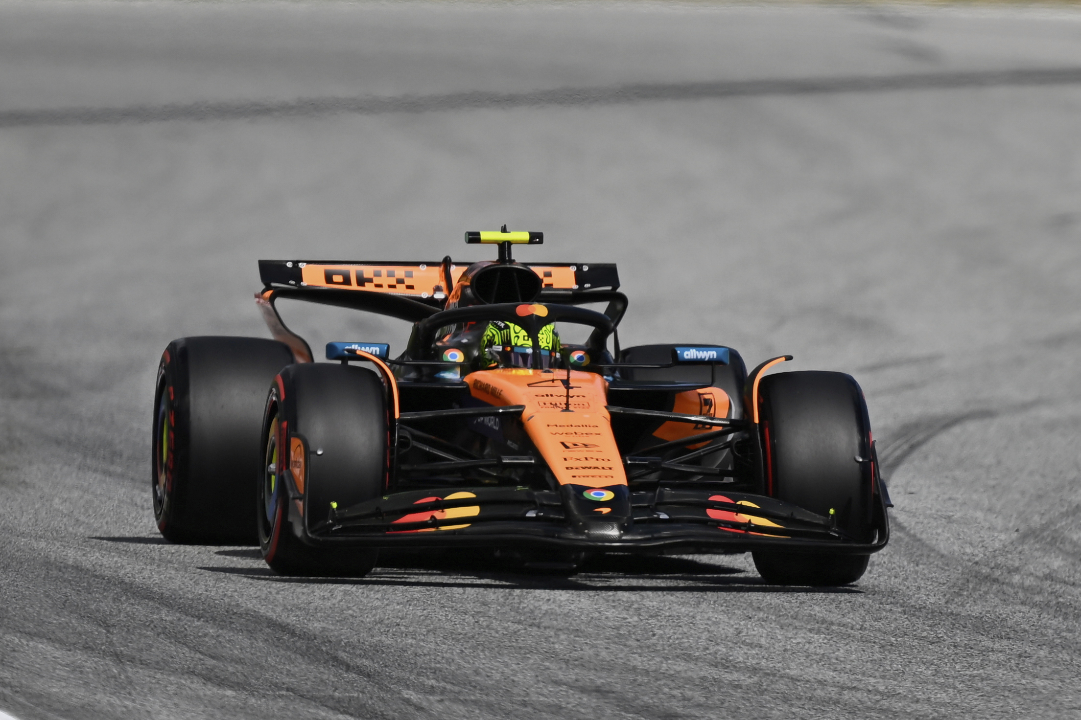 f1 austrian gp norris on pole ahead of leclerc hamilton fourth