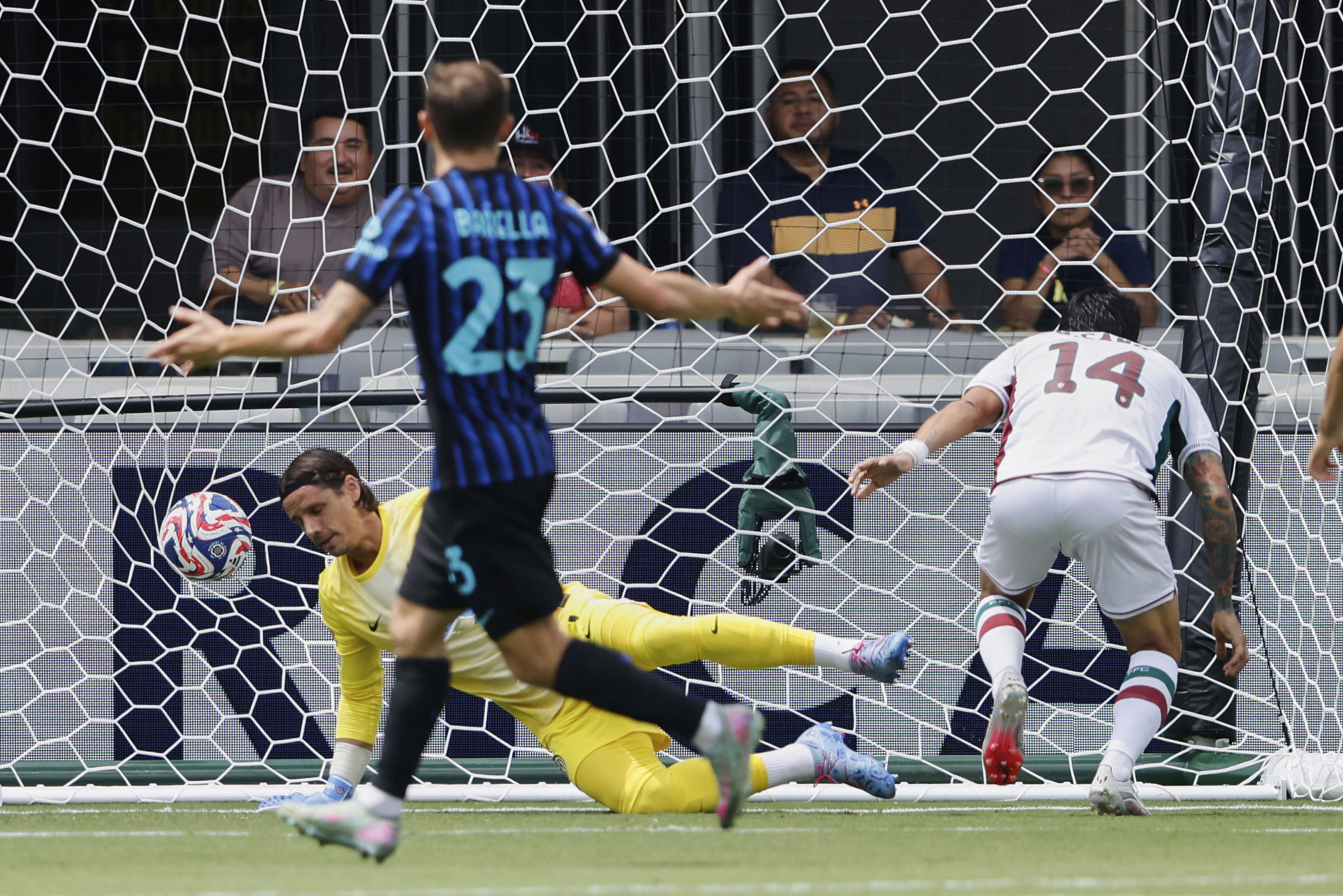 club world cup inter fluminense 0 2 nerazzurri eliminated
