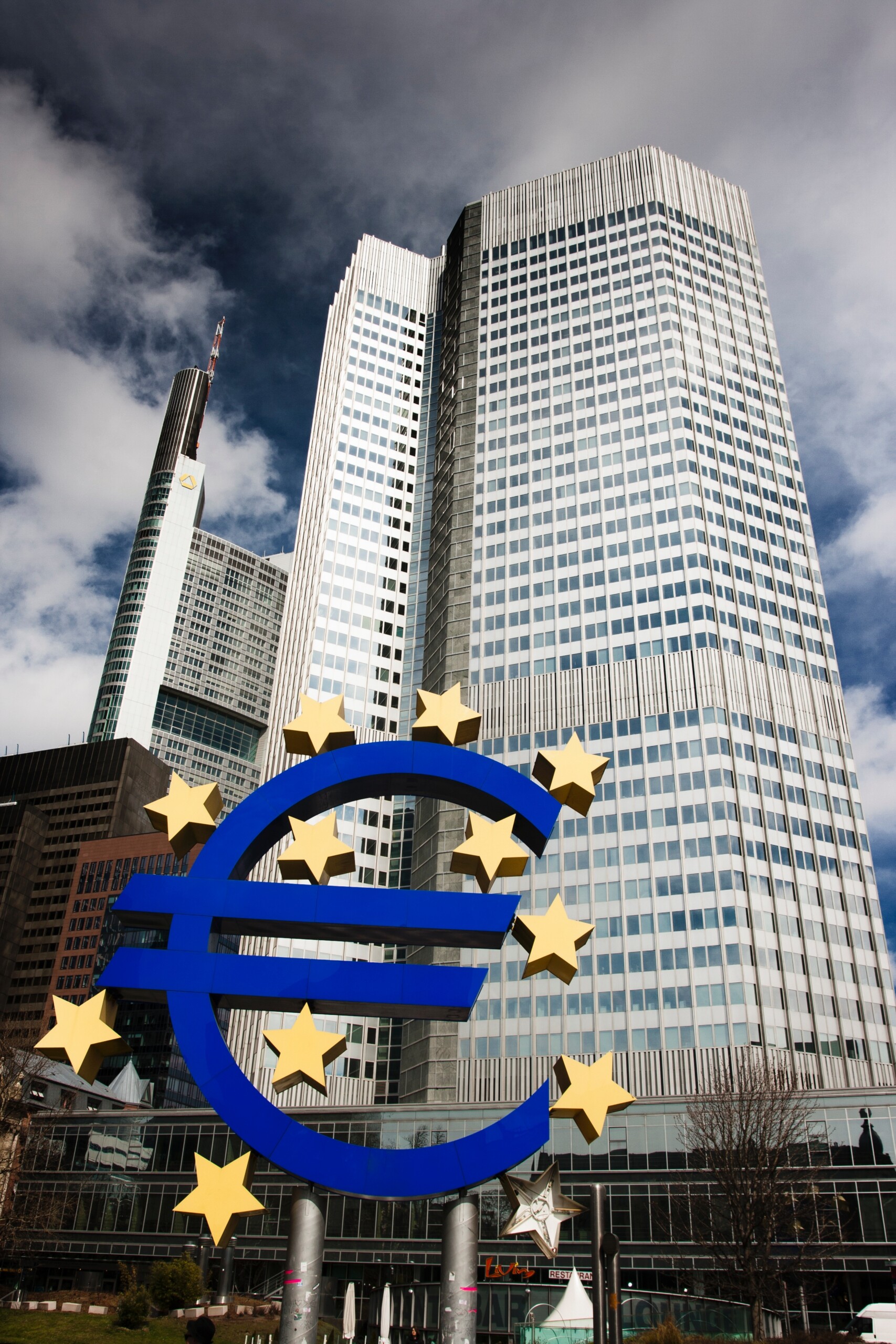 ecb rate decisions will take into account risks and uncertainty scaled