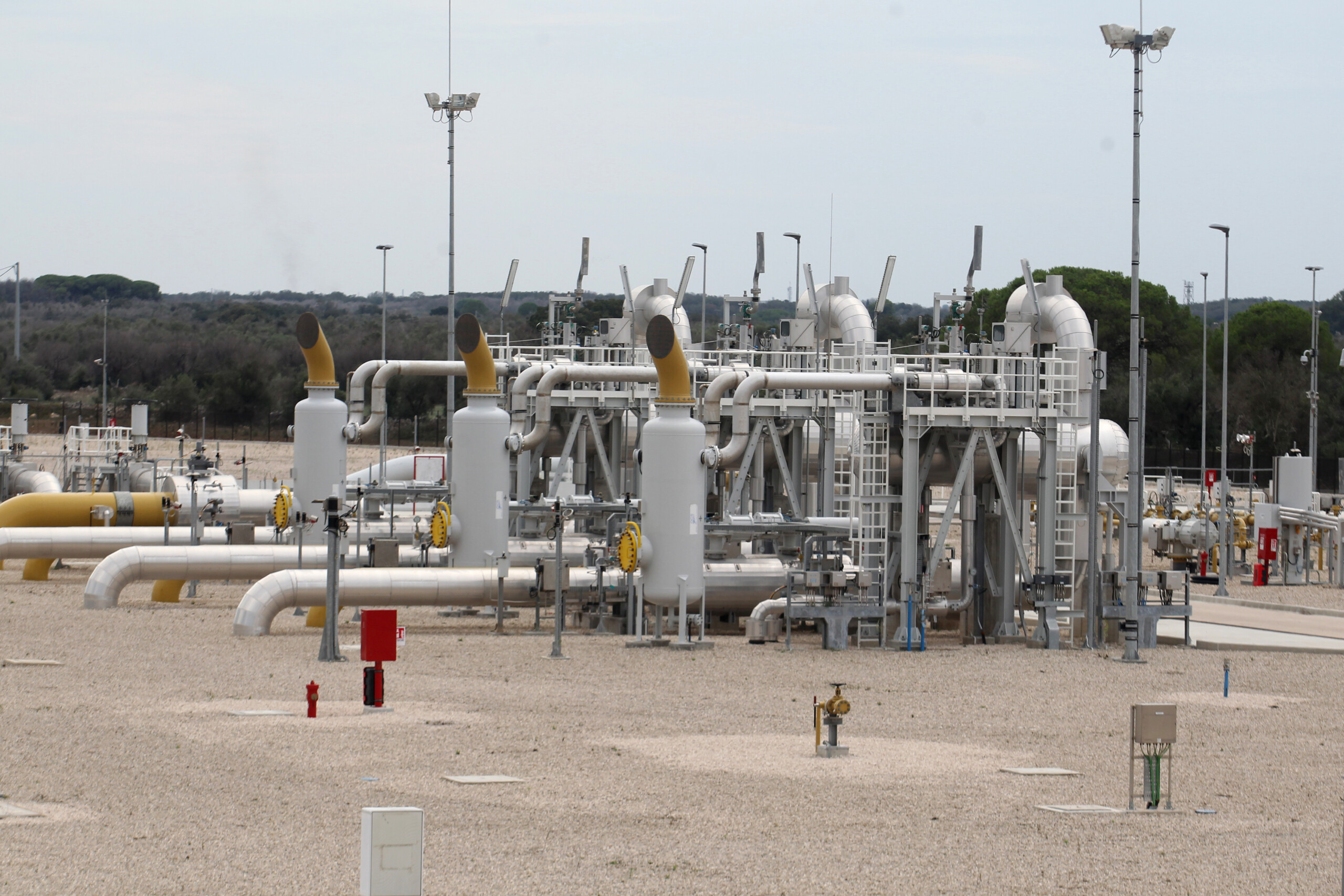 gas arera 1 7 price increase in june for vulnerable customers scaled