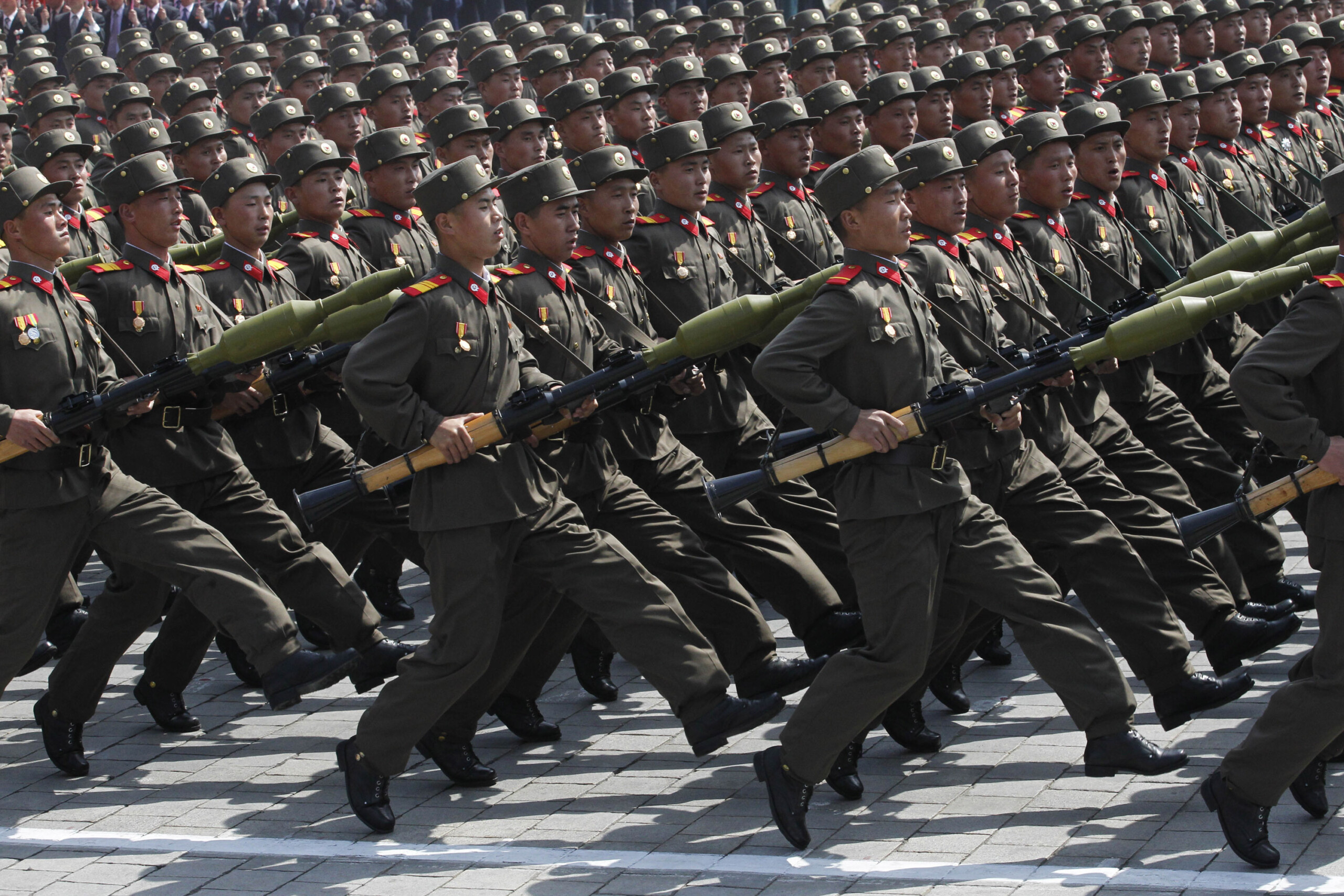 ukraine north korea to send another 30000 soldiers to support moscow scaled