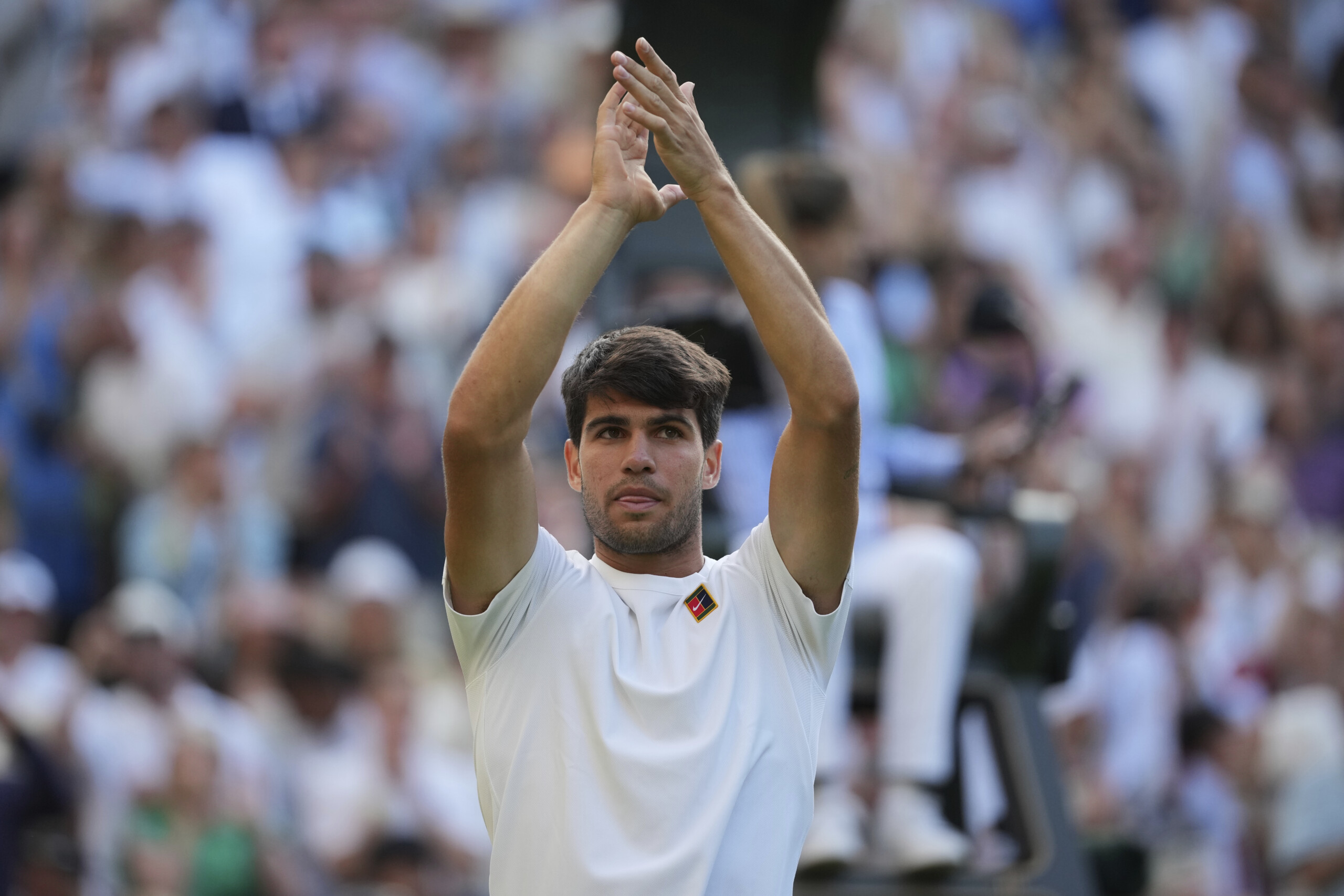 wimbledon alcaraz beats struff and advances to the round of 16 scaled