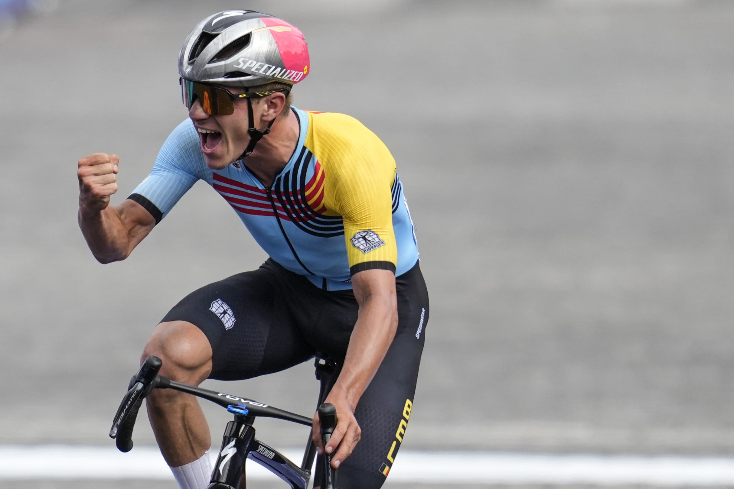 tour de france evenepoel wins time trial stage 5 pogacar new yellow jersey
