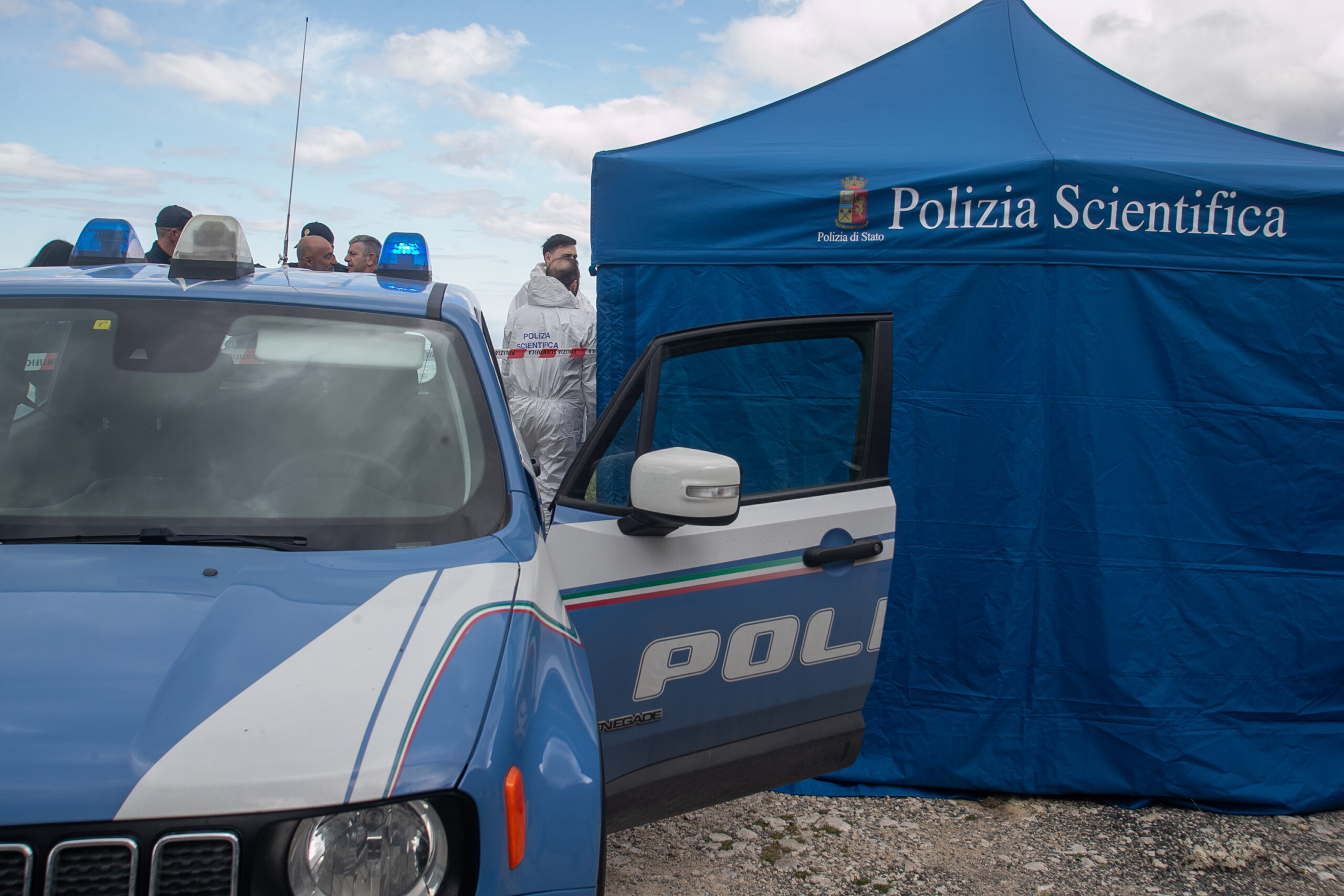 messina body found in a bag in milazzo police investigate scaled