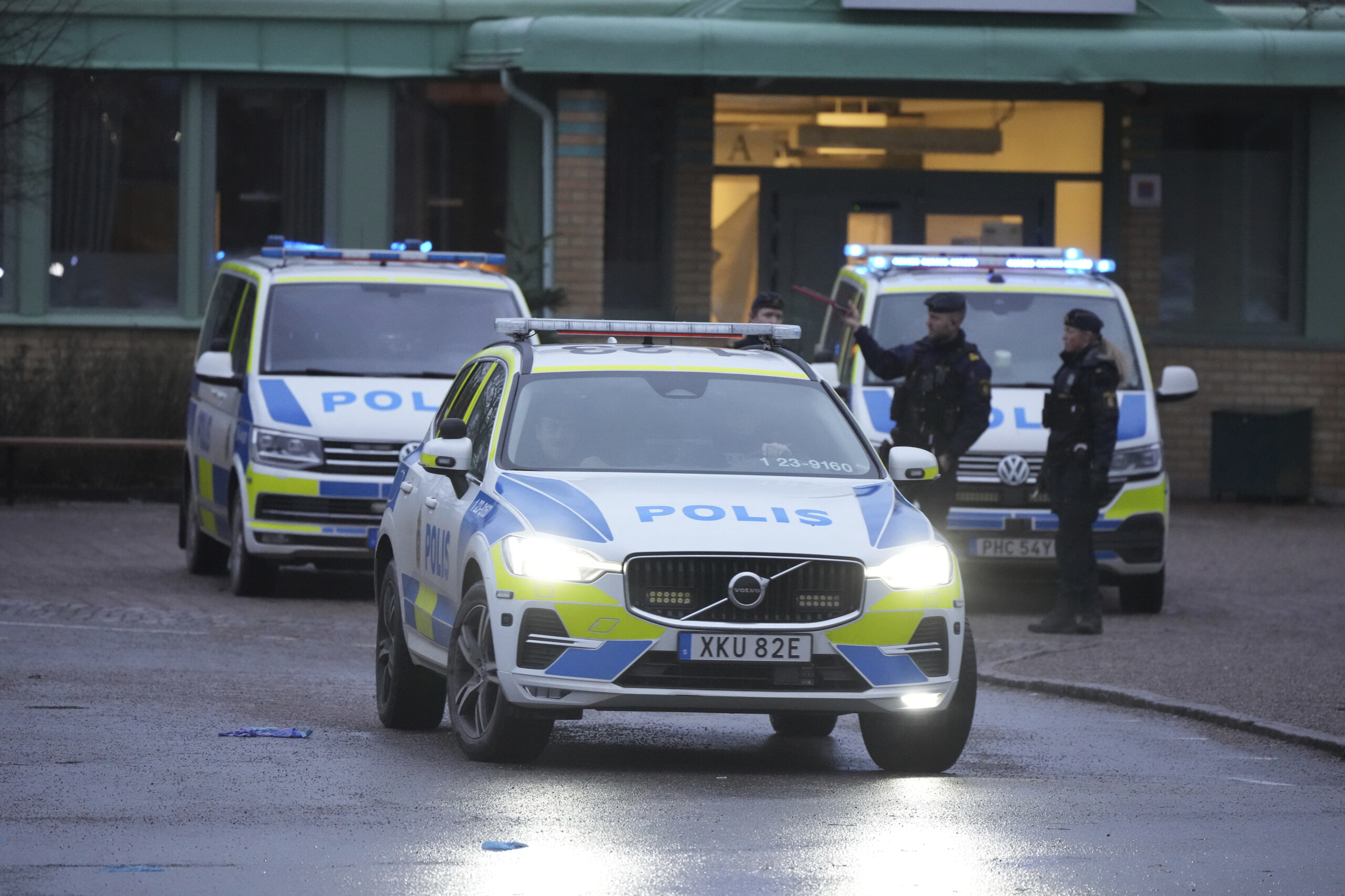 sweden car hits pedestrians on pavement in malmo at least 5 injured scaled