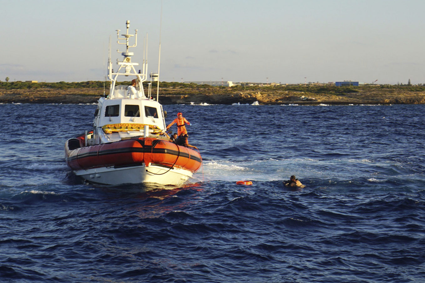 migrants new landing in lampedusa there are 27 of us but we left as 63