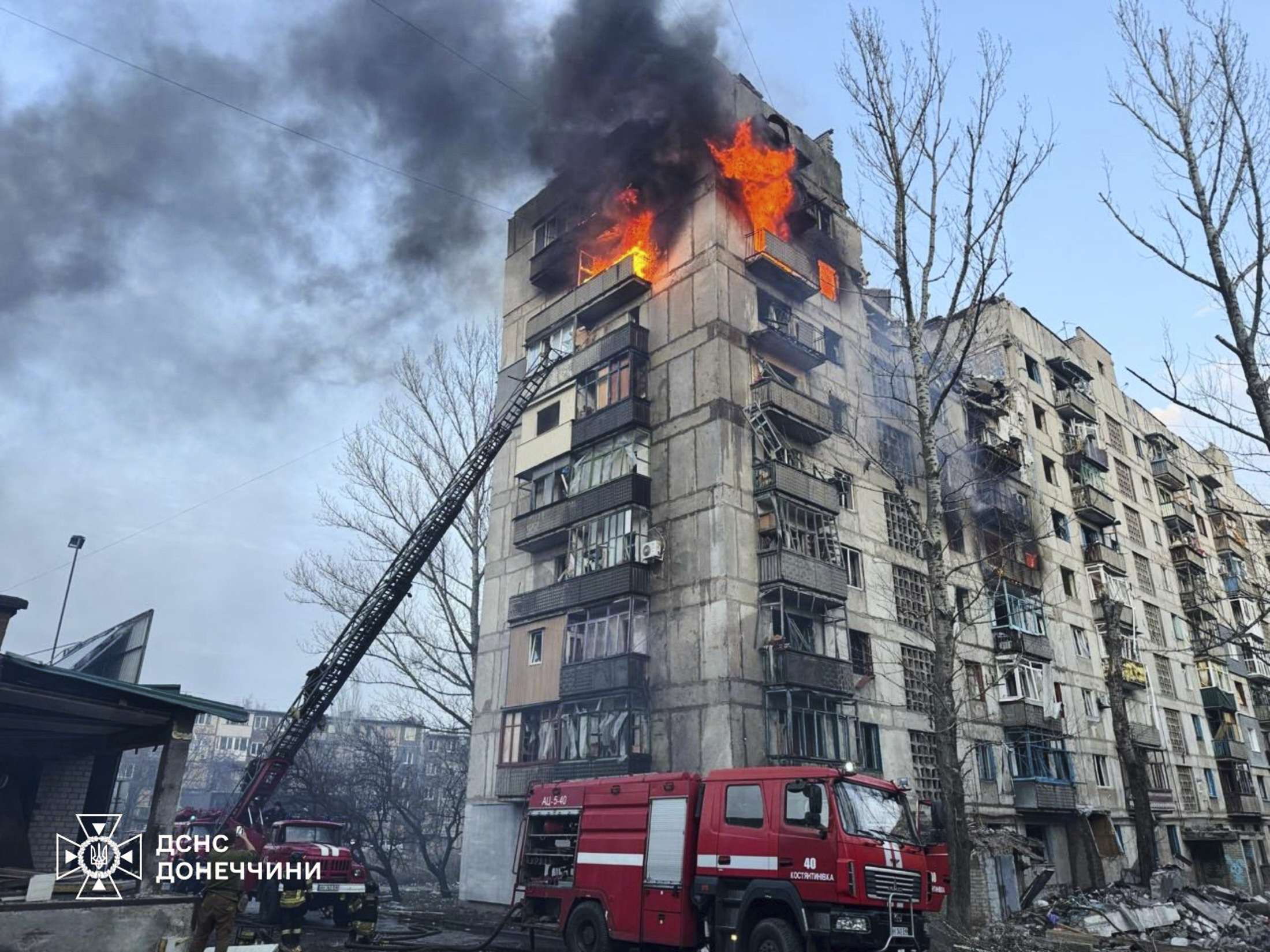 ukraine russian raids on kherson overnight one injured