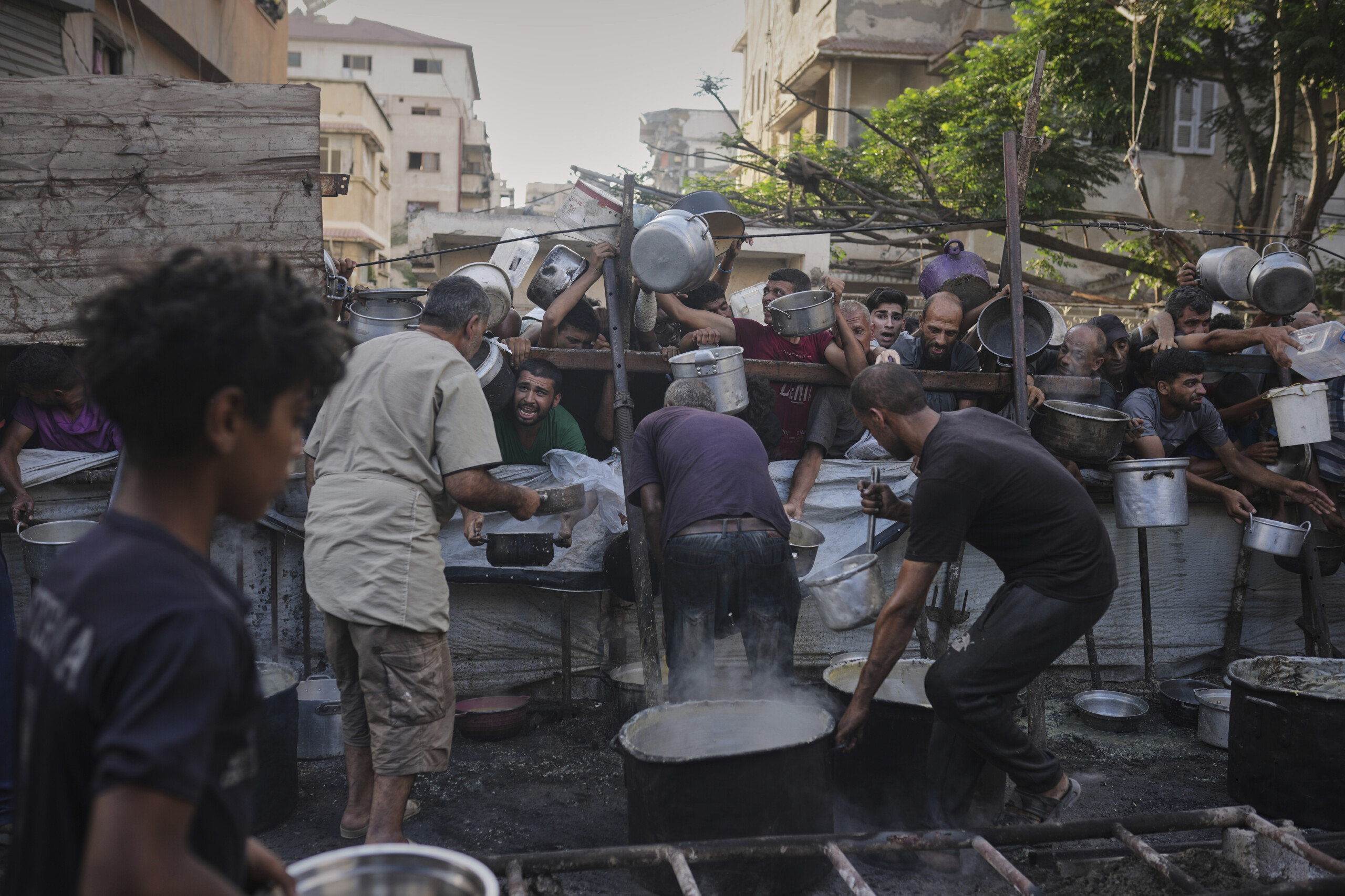middle east media reports 60 dead since dawn in gaza 35 were waiting for aid scaled