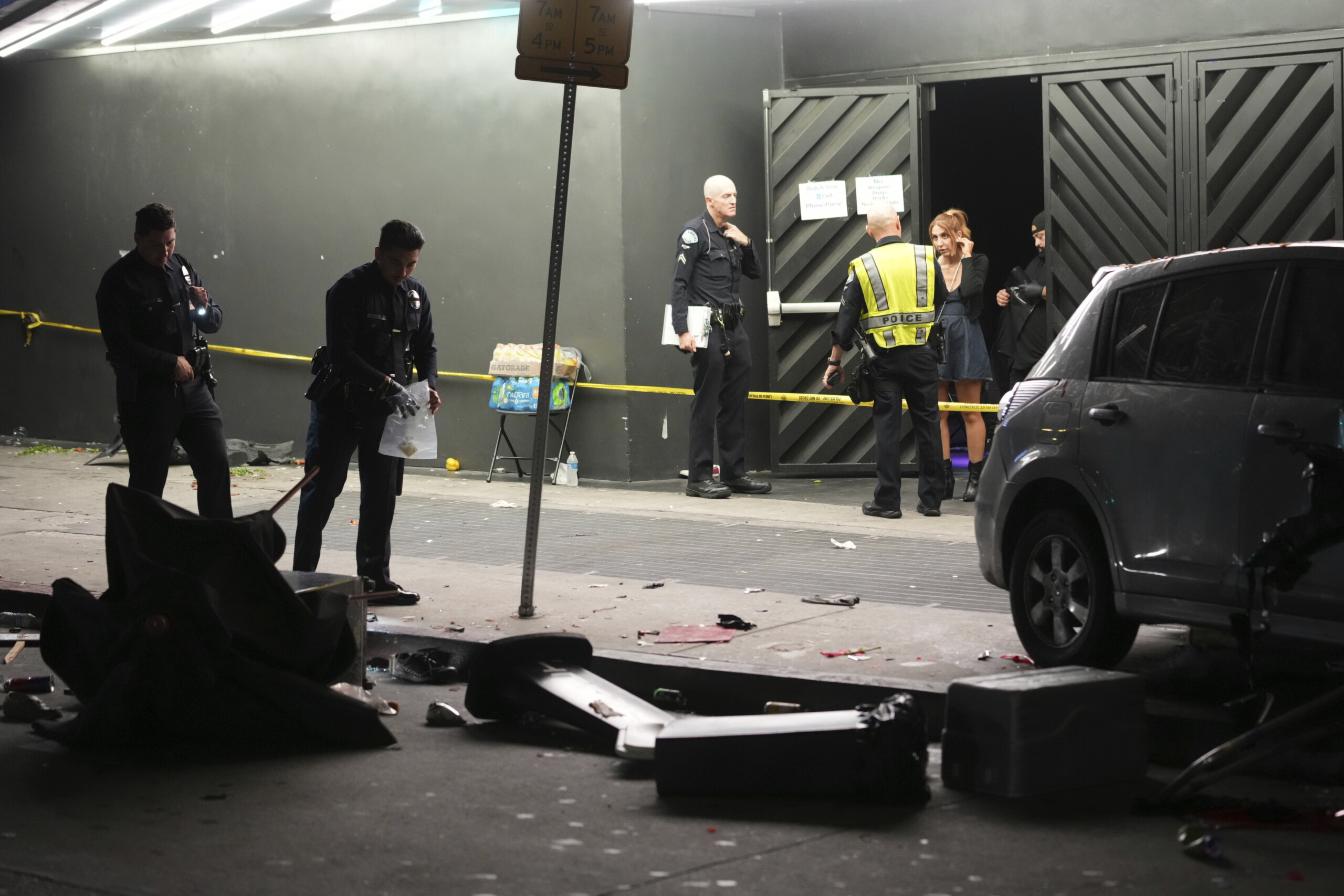 usa police los angeles driver lynched by crowd after accident scaled