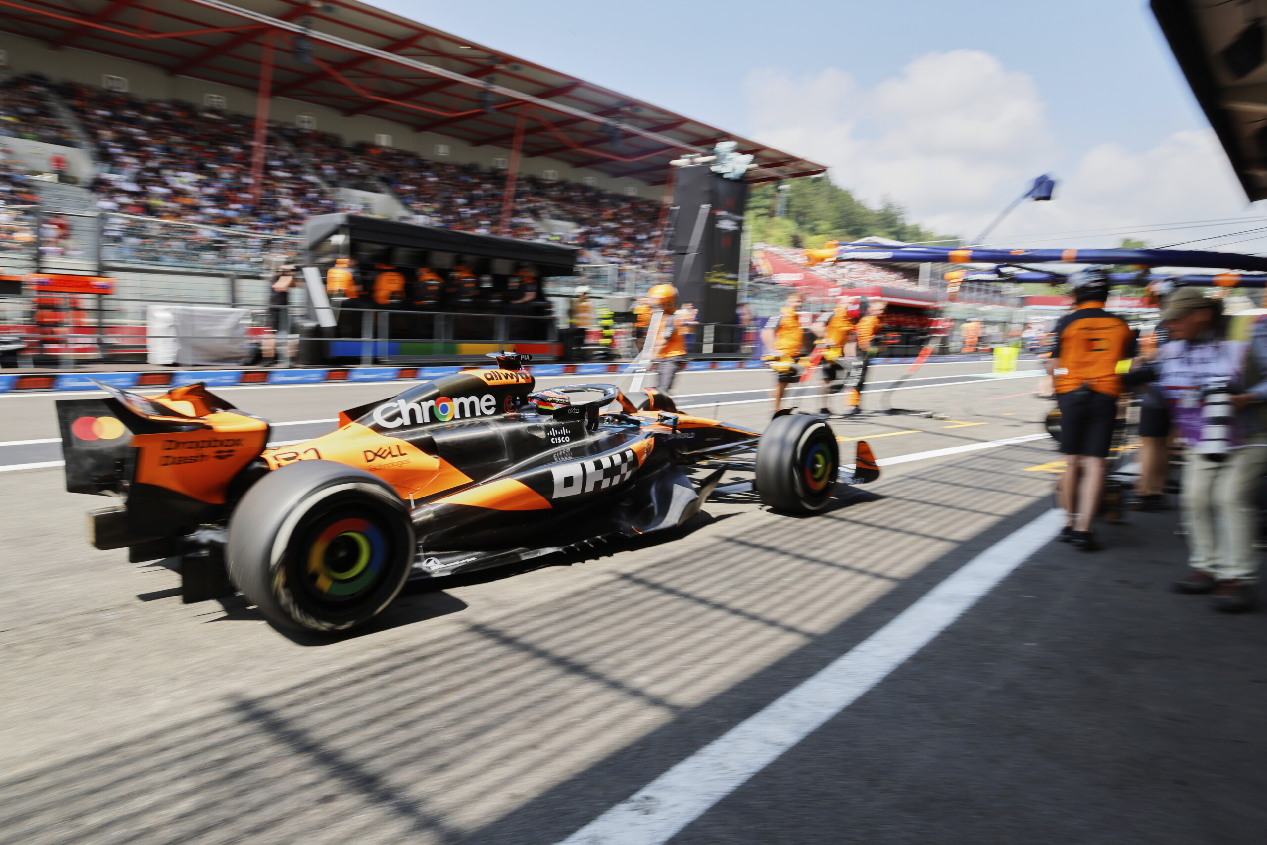 f1 belgian gp piastris mclaren dominates first practice leclerc fifth scaled