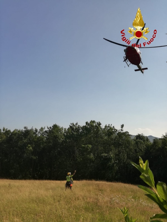 mountains two climbers rescued on corno piccolo gran sasso ditalia