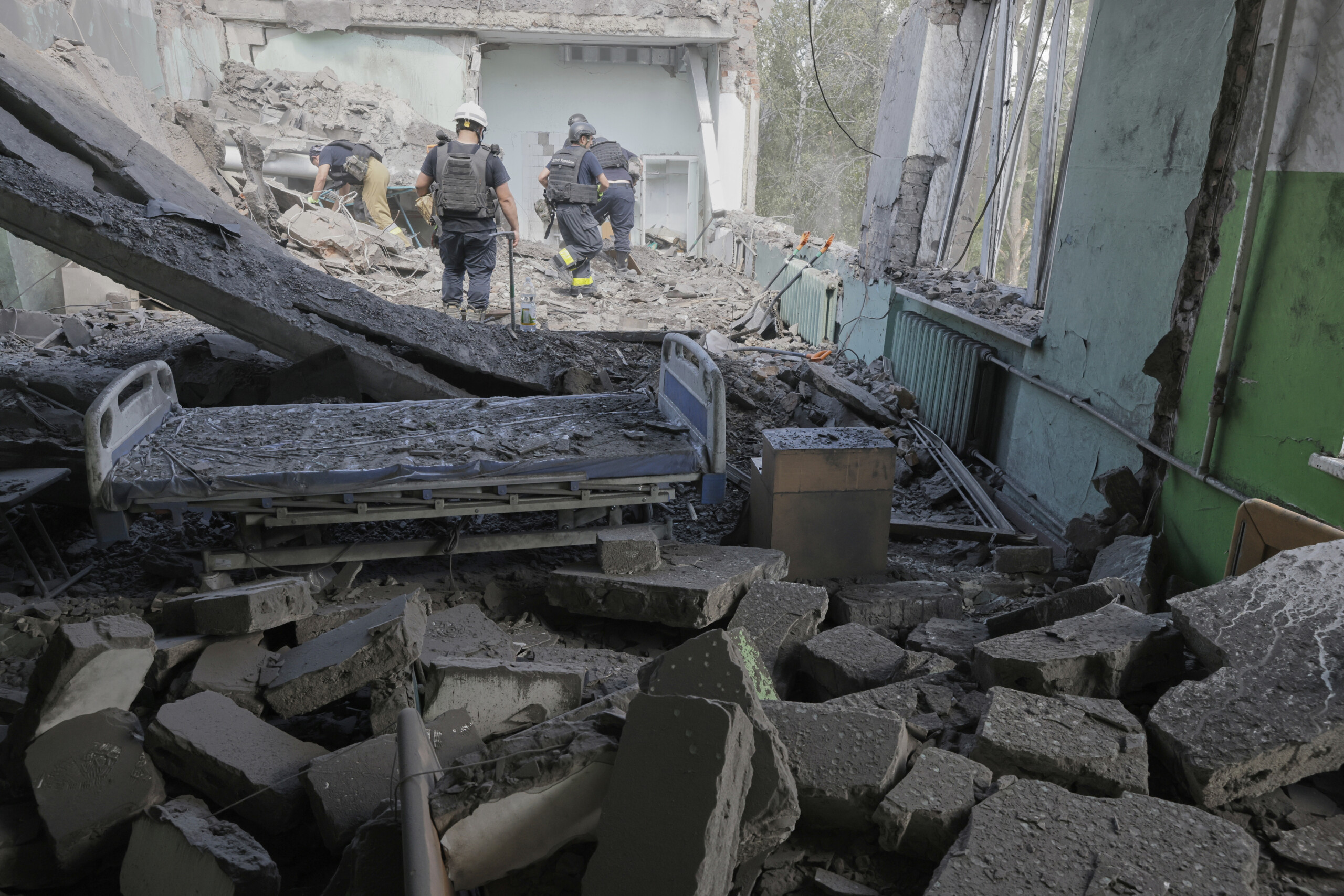 ukraine air strikes between moscow and kiev overnight 4 dead scaled