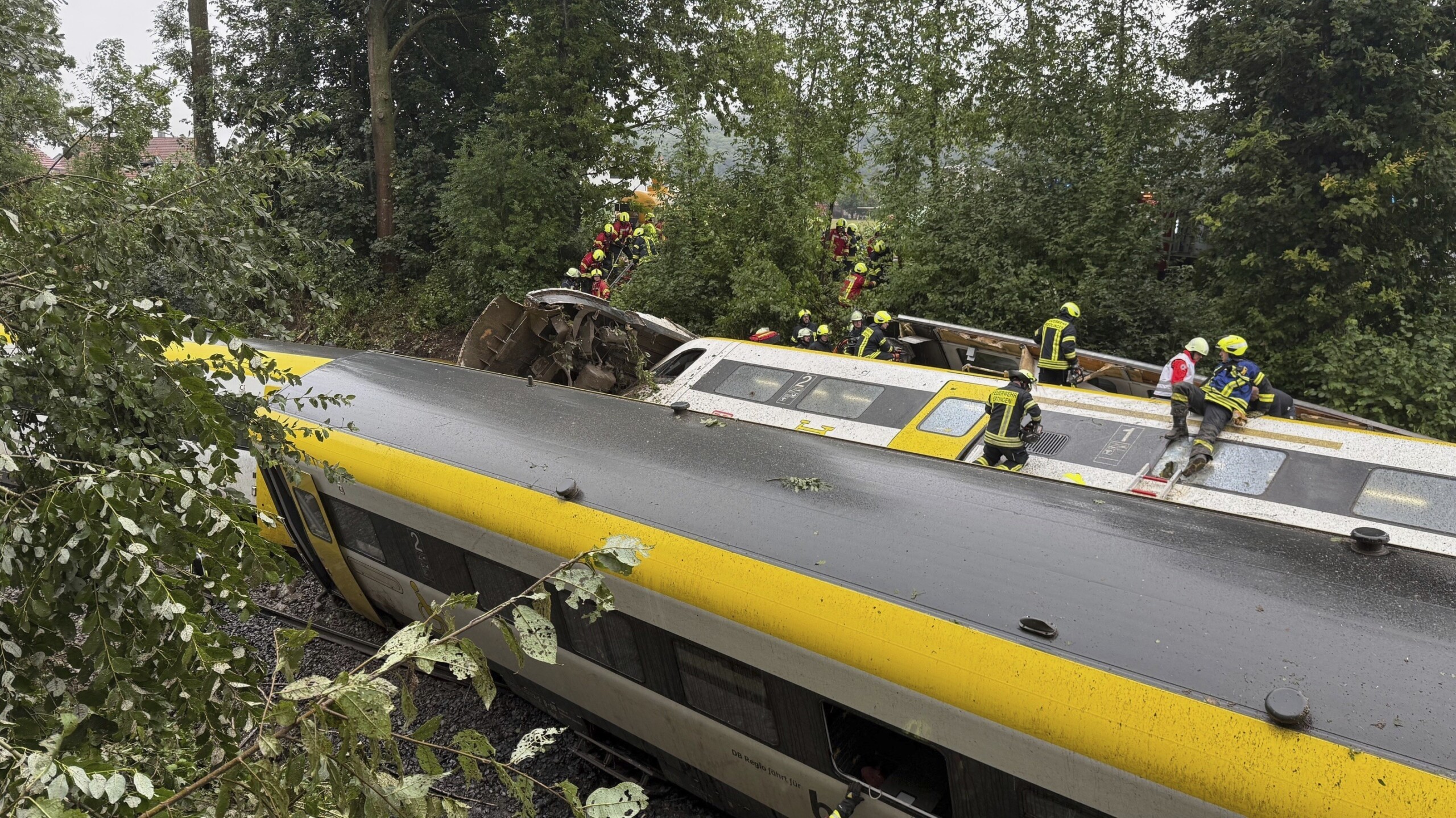 germany police at least three dead in train derailment scaled