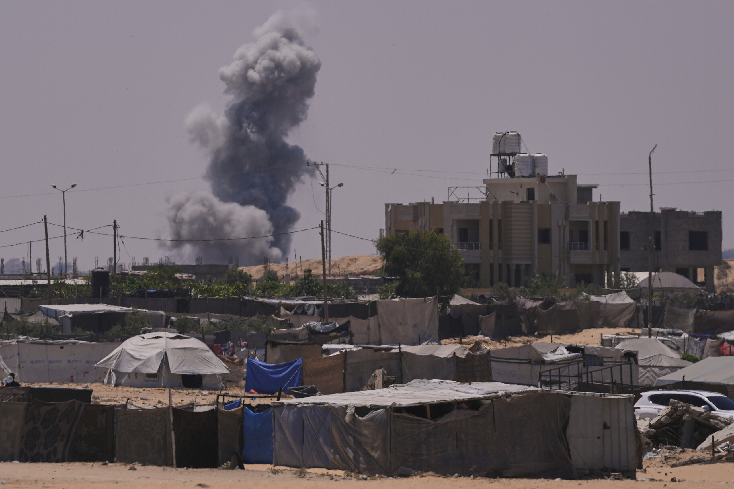 middle east israeli attack on red crescent one dead scaled
