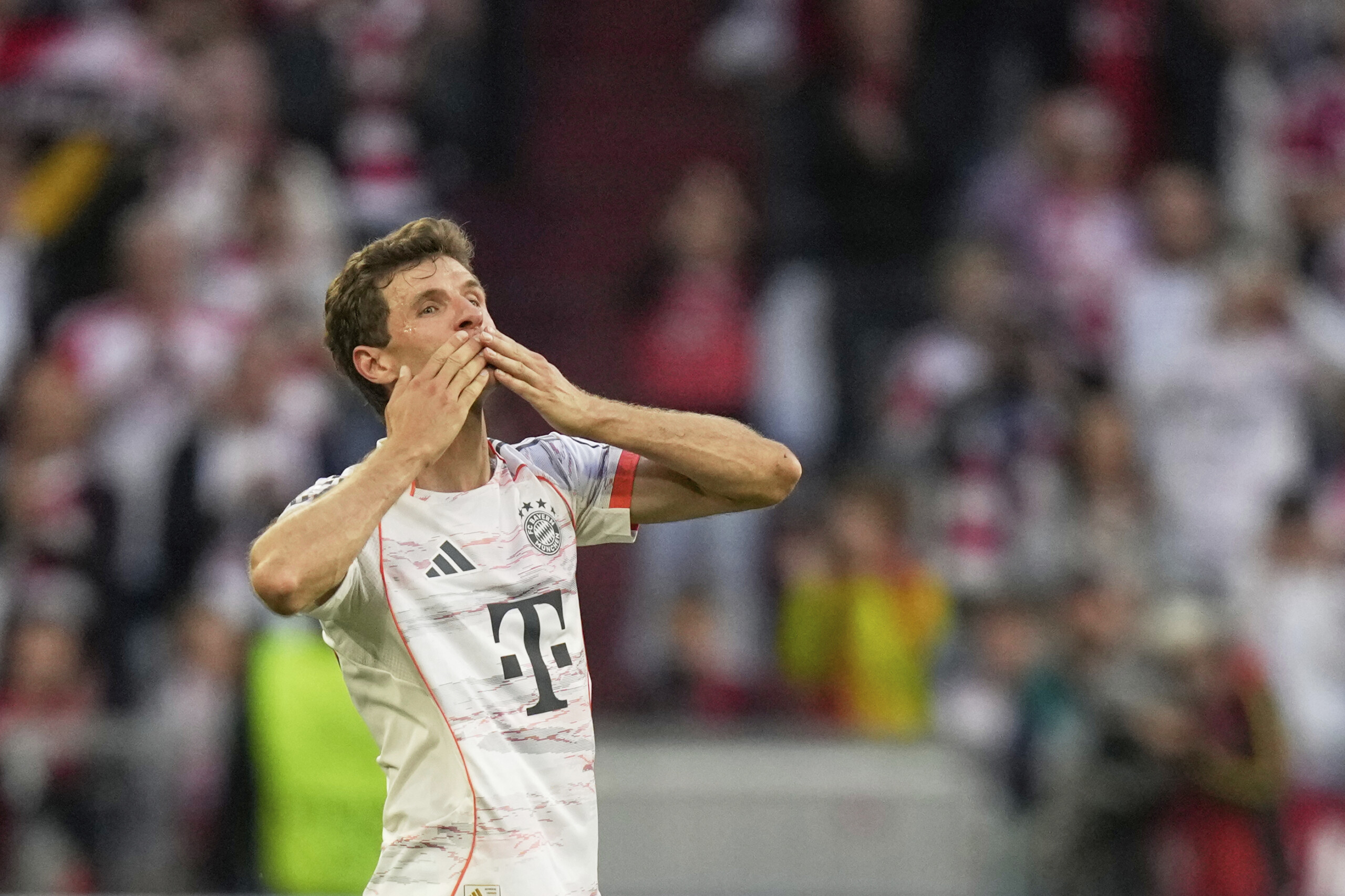 football mls vancouver whitecaps officially sign thomas muller scaled