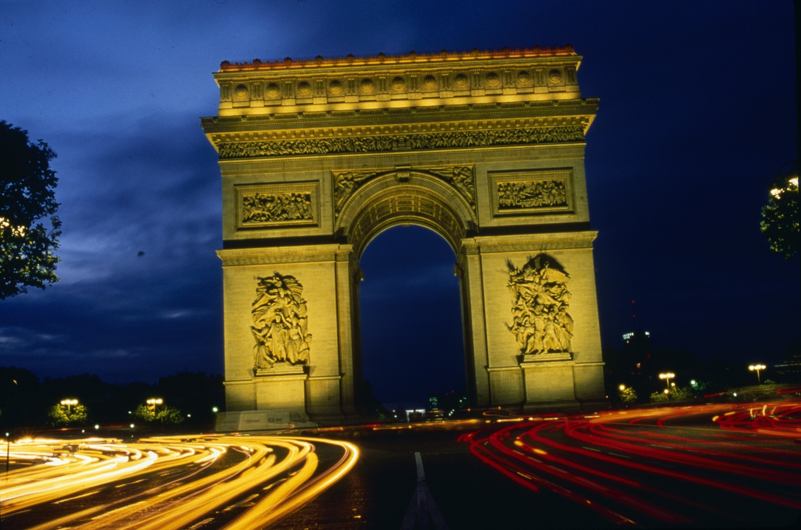 france cigarette lit on tomb of unknown soldier residence permit revoked scaled