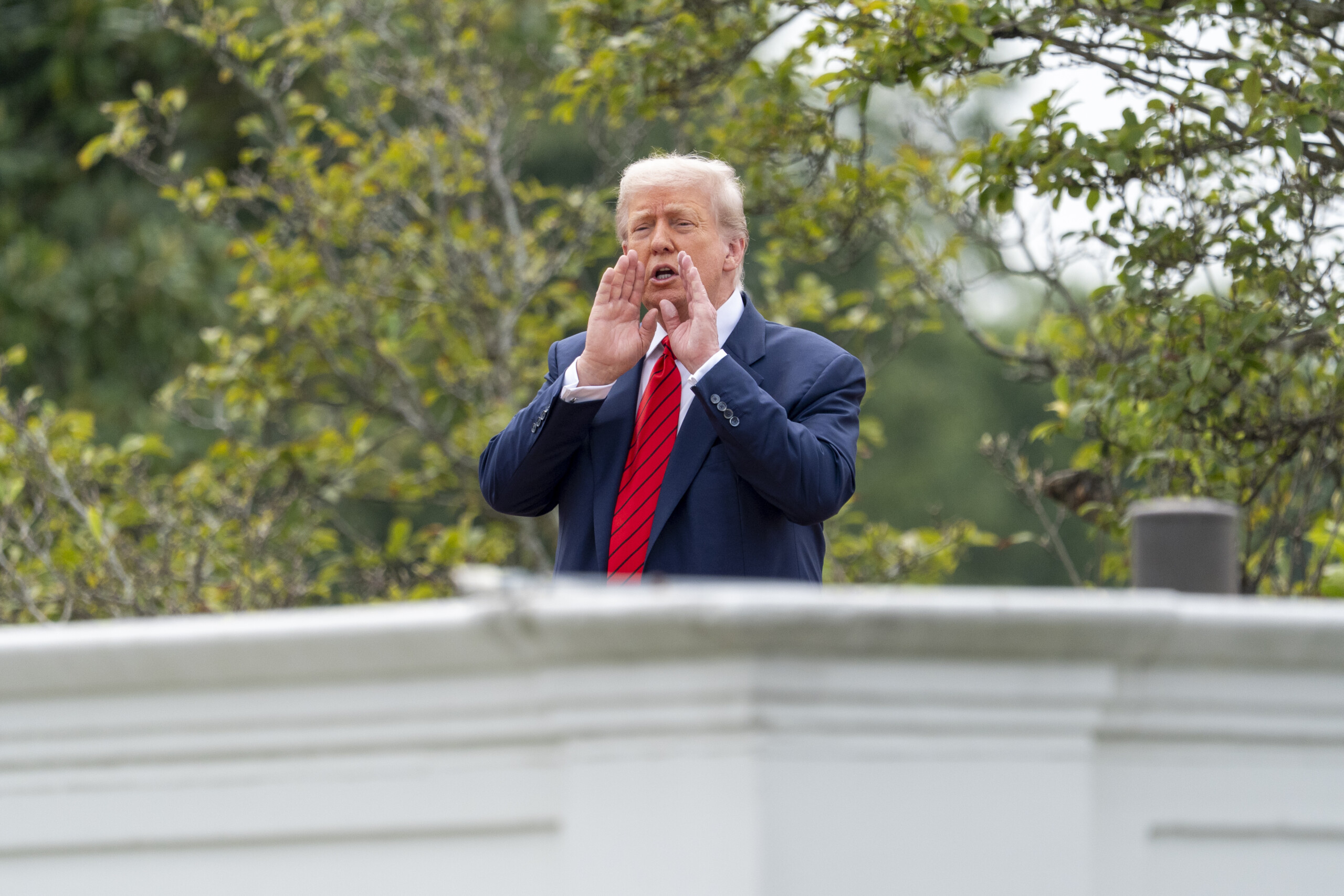 usa trump i donated my salary to renovate the white house scaled