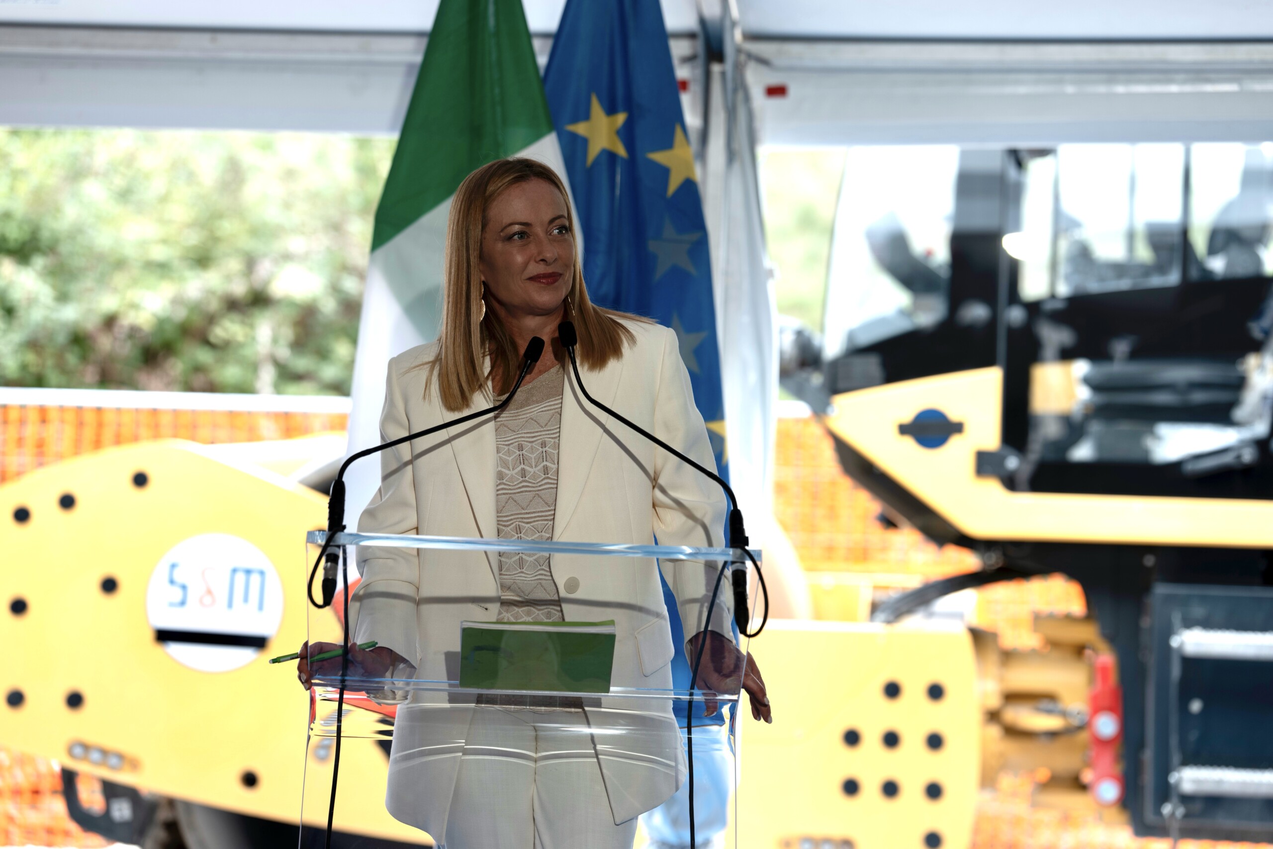 meloni left reports government to icc over gaza uses courts to defeat us scaled