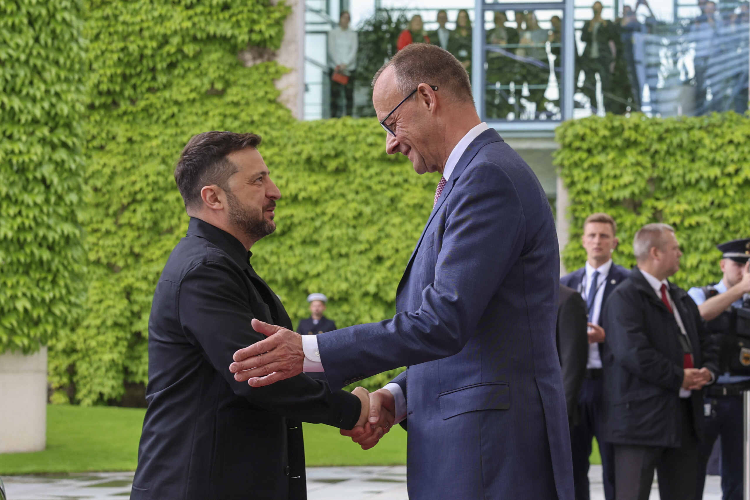 ukraine zelensky speaks with merz europe must take part in peace process scaled